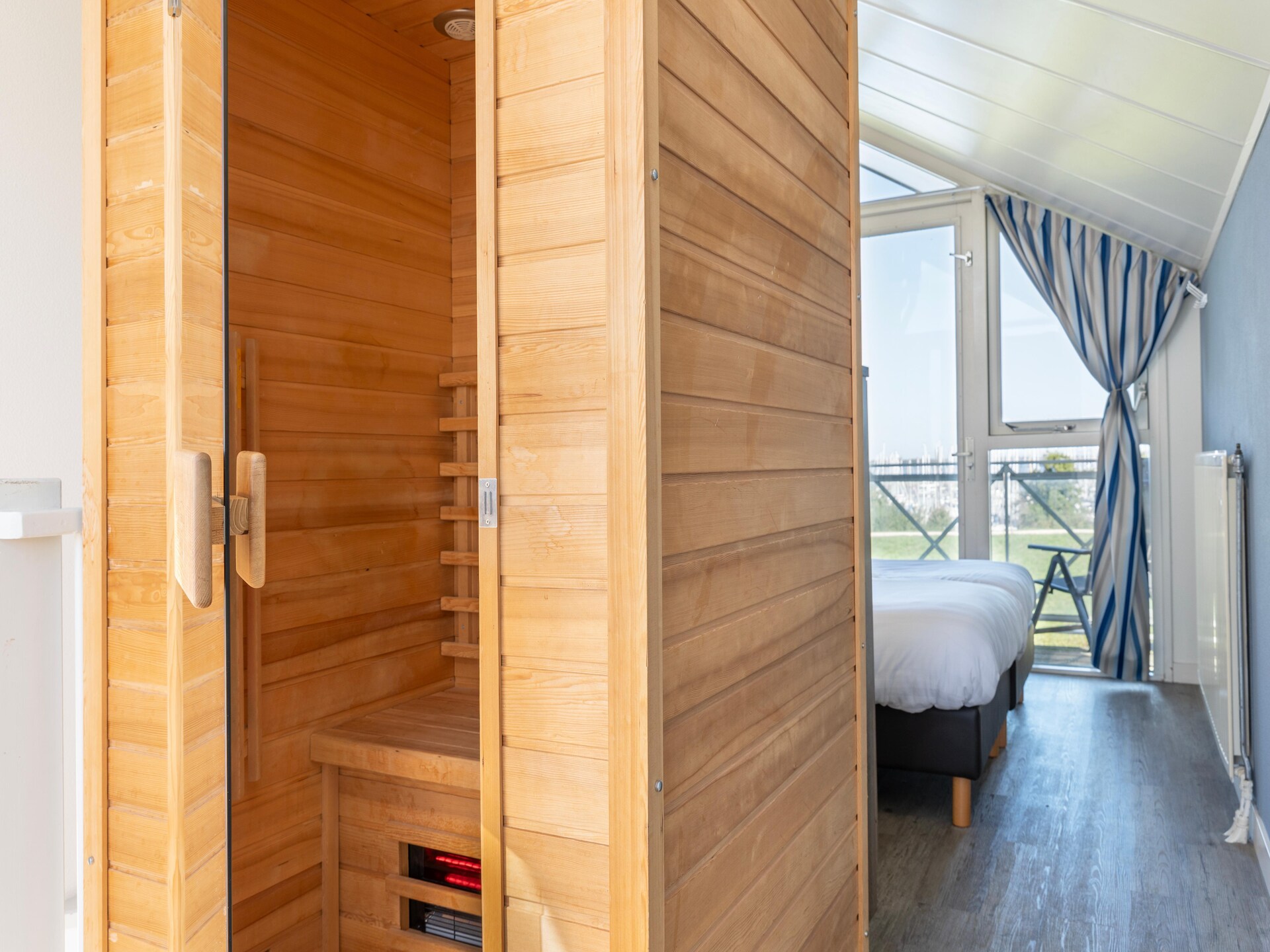 Luxe vakantiehuis met sauna en uitzicht op Grevelingenmeer - foto 18