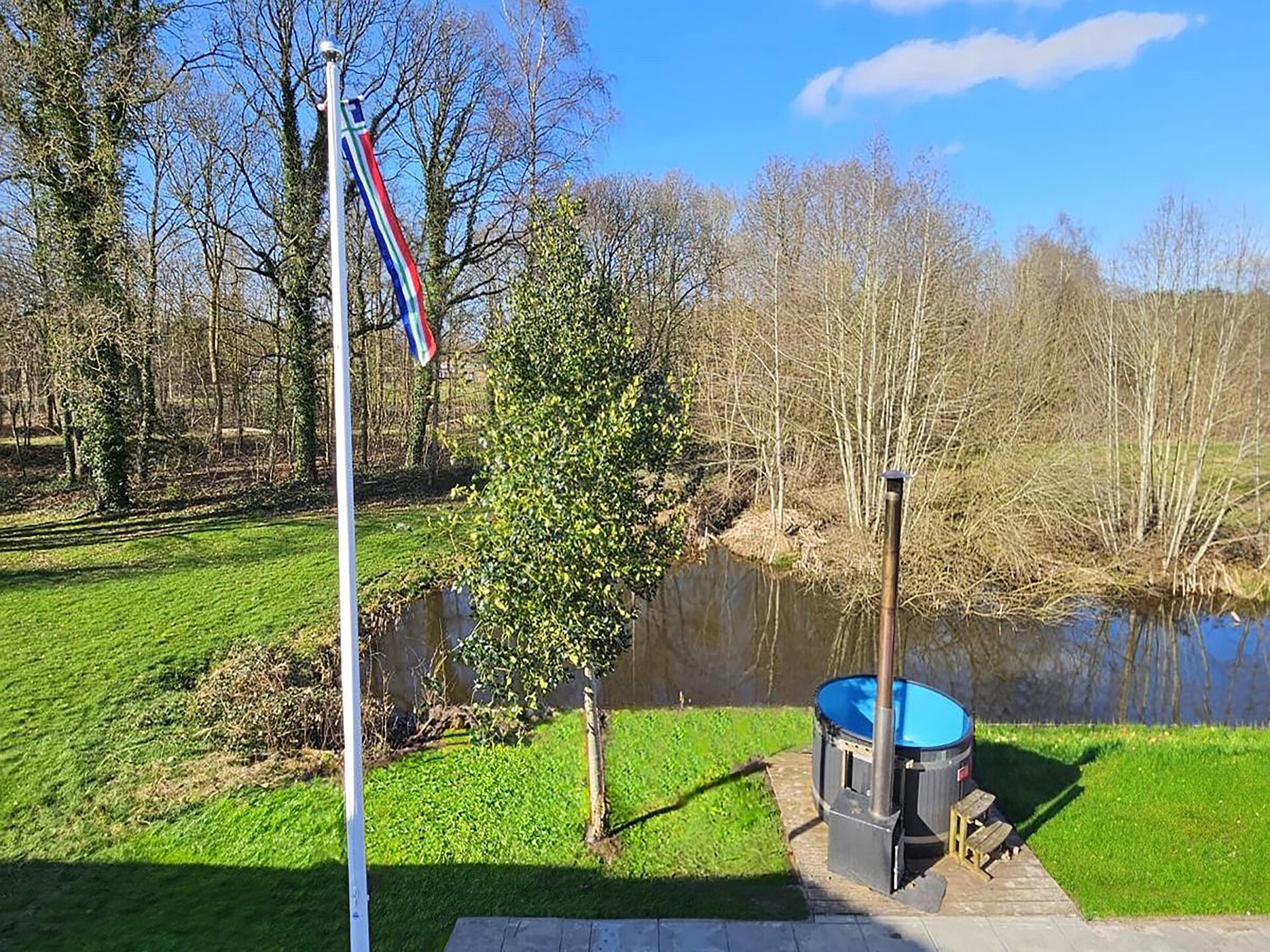 Ellersinghuis: wellnessvilla met hottub voor 18 pers. aan het water in Vlagtwedde - foto 2