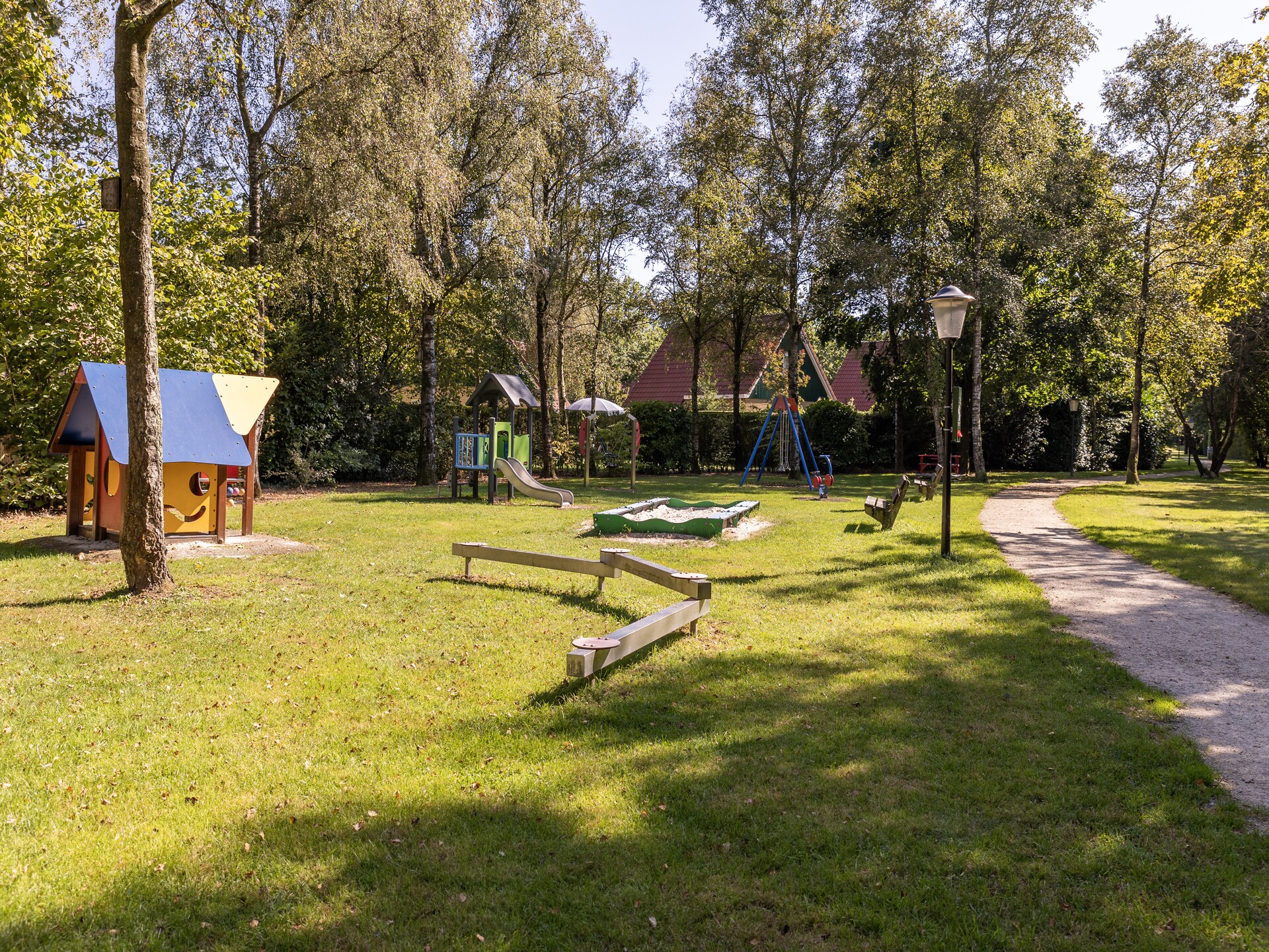 Vrijstaand vakantiehuis op groen park, nabij bos en golfbaan - foto 19