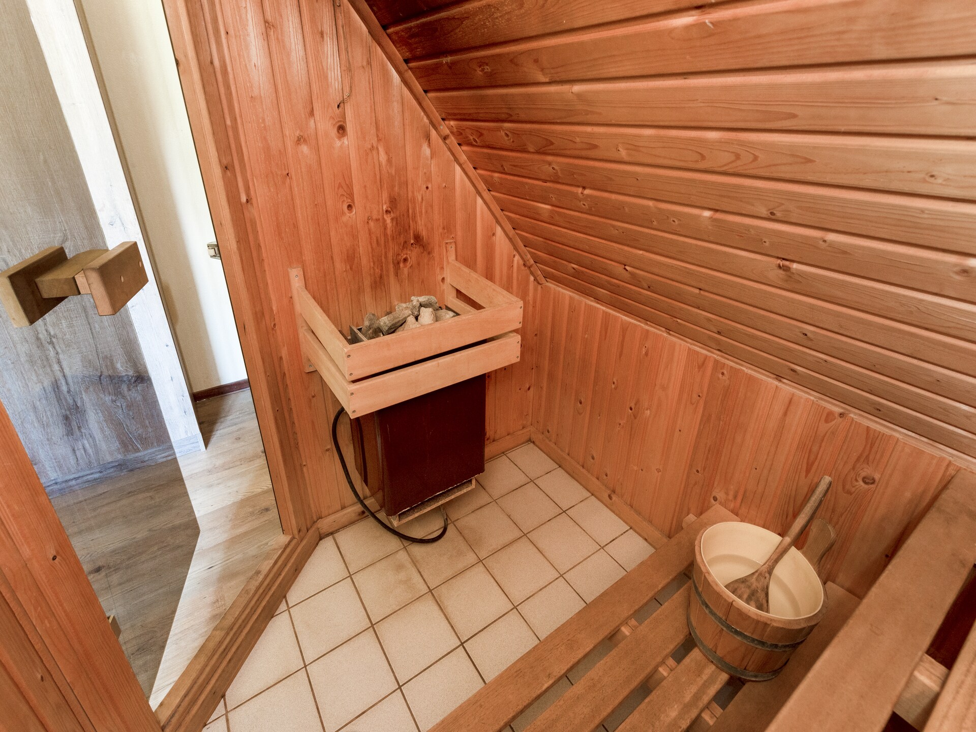 Vrijstaand vakantiehuis met sauna op bosrijk park in Noord-Brabant - foto 37