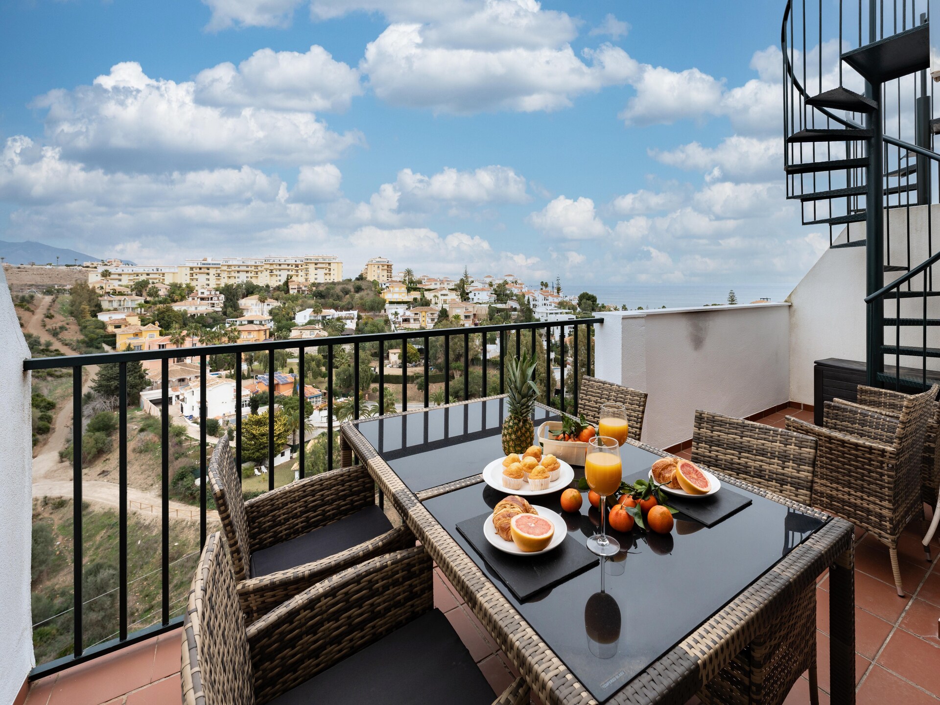 Prachtig penthouse aan de golfbaan in Mijas met zeezicht voor 6 personen - foto 9