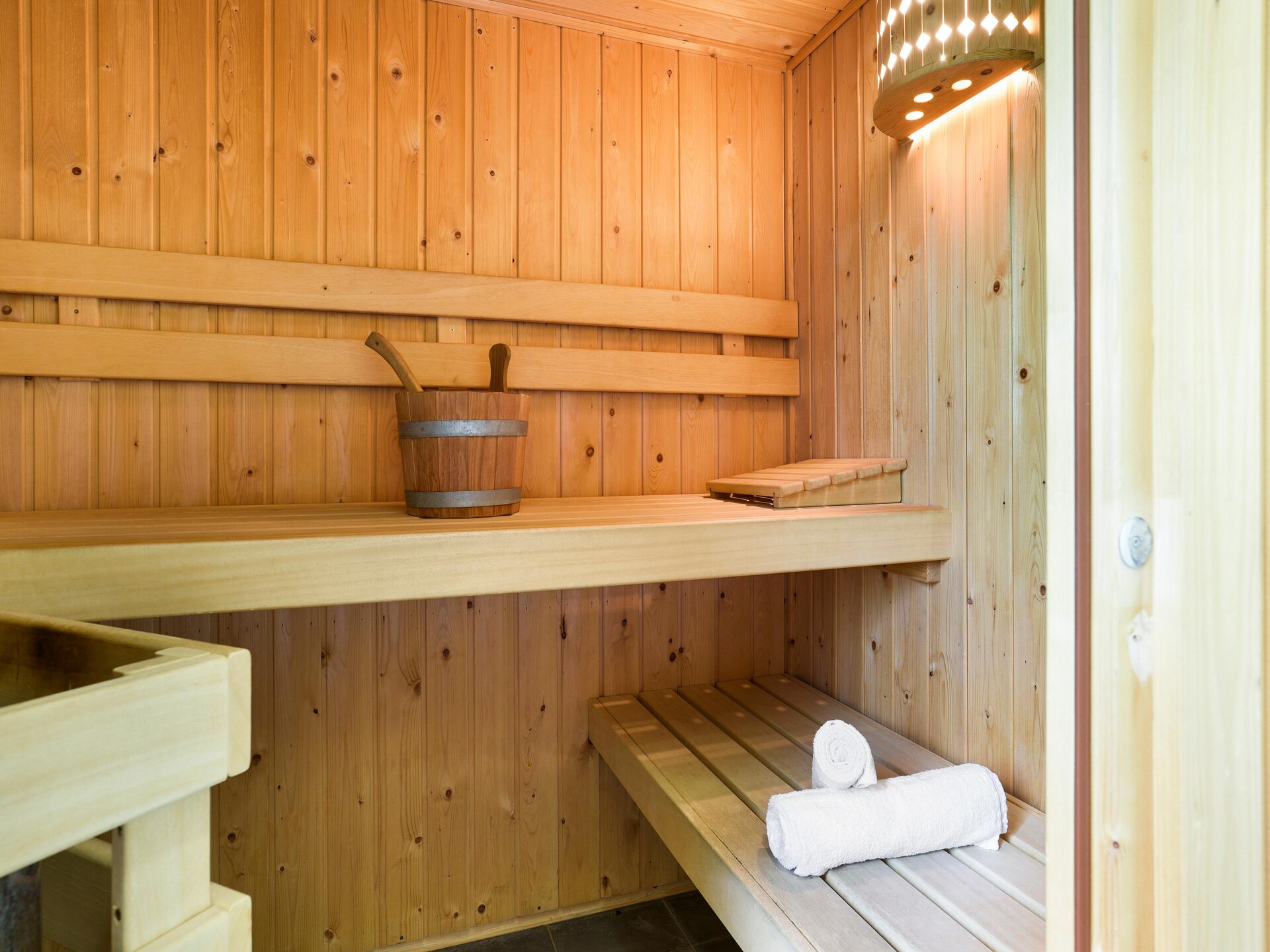 Vrijstaande boshut met privésauna op de Veluwe - foto 39