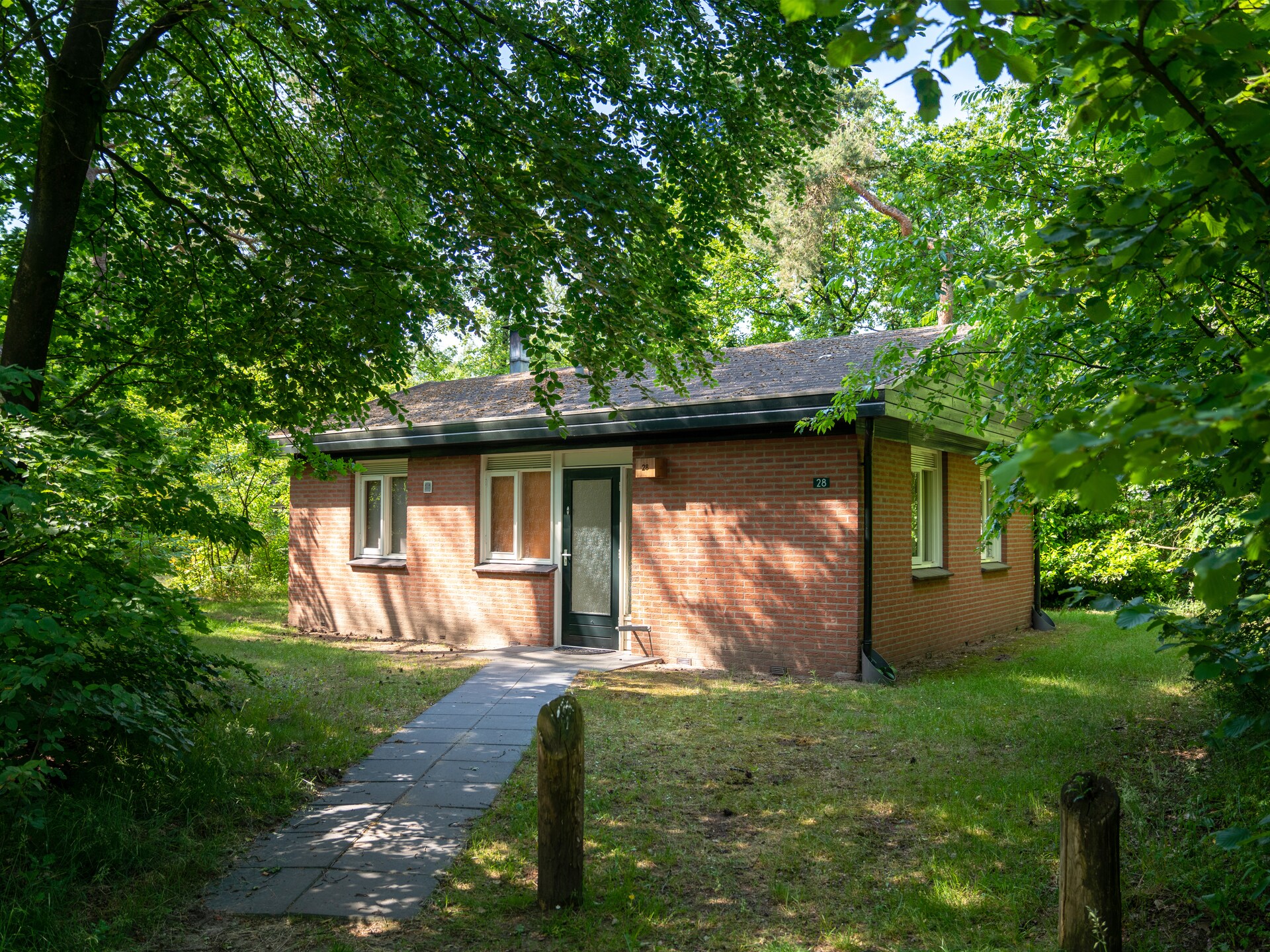 Vrijstaande bungalow aan de Veluwe met open haard voor 4 personen - foto 1