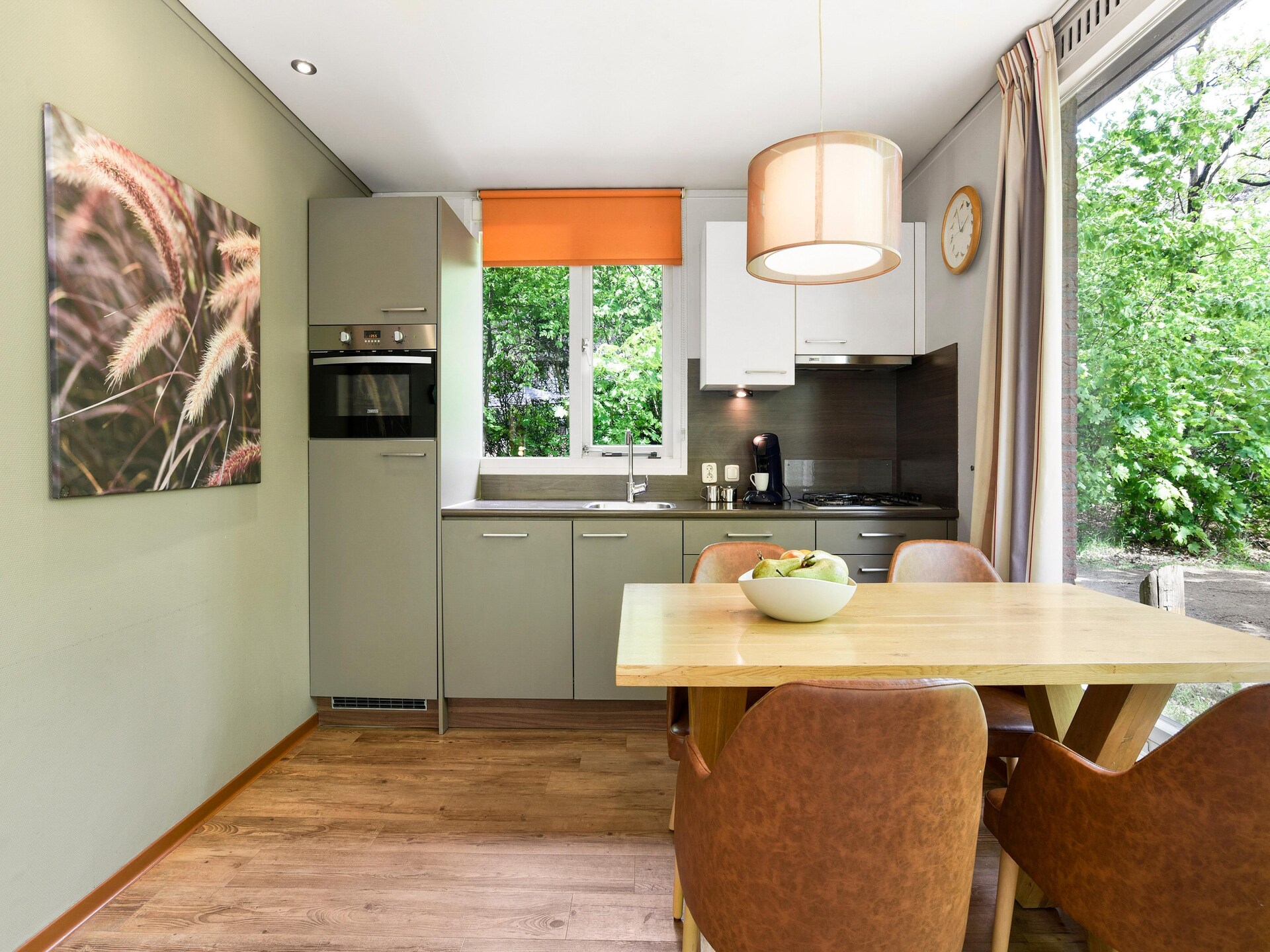 Vrijstaande bungalow met sauna op rustig vakantiepark in de Veluwe - foto 4
