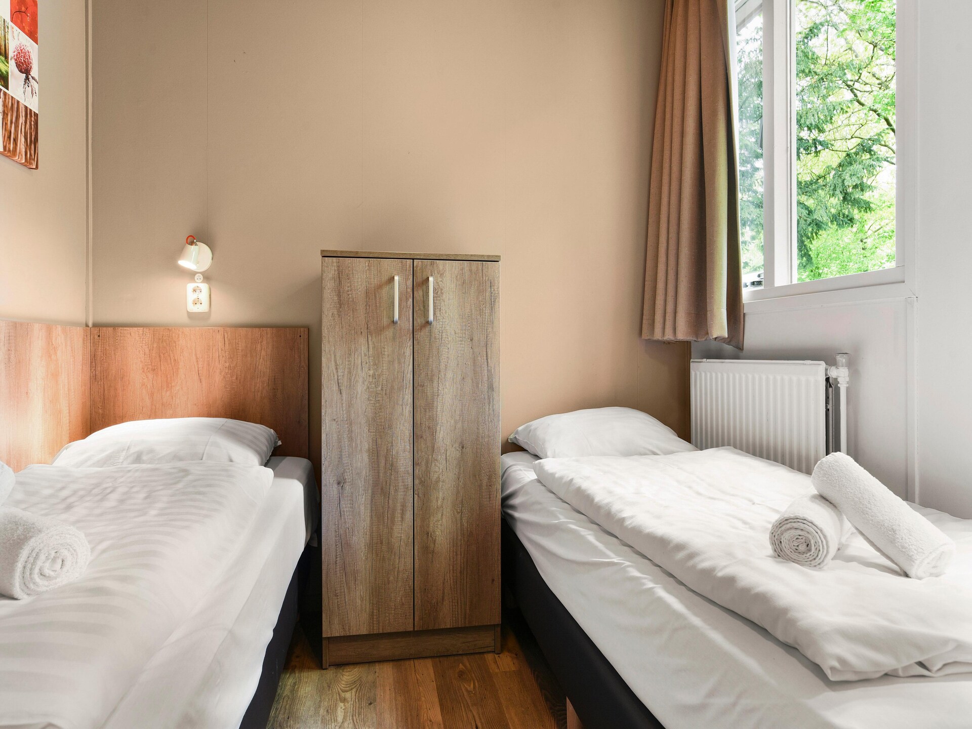 Vrijstaande bungalow met open haard op bosrijk vakantiepark Parc Heihaas - foto 8