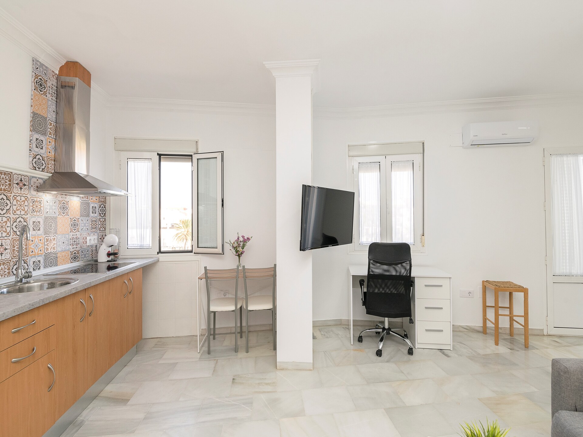 Sfeervol appartement aan de rivier in Chiclana met balkon en uitzicht - foto 14