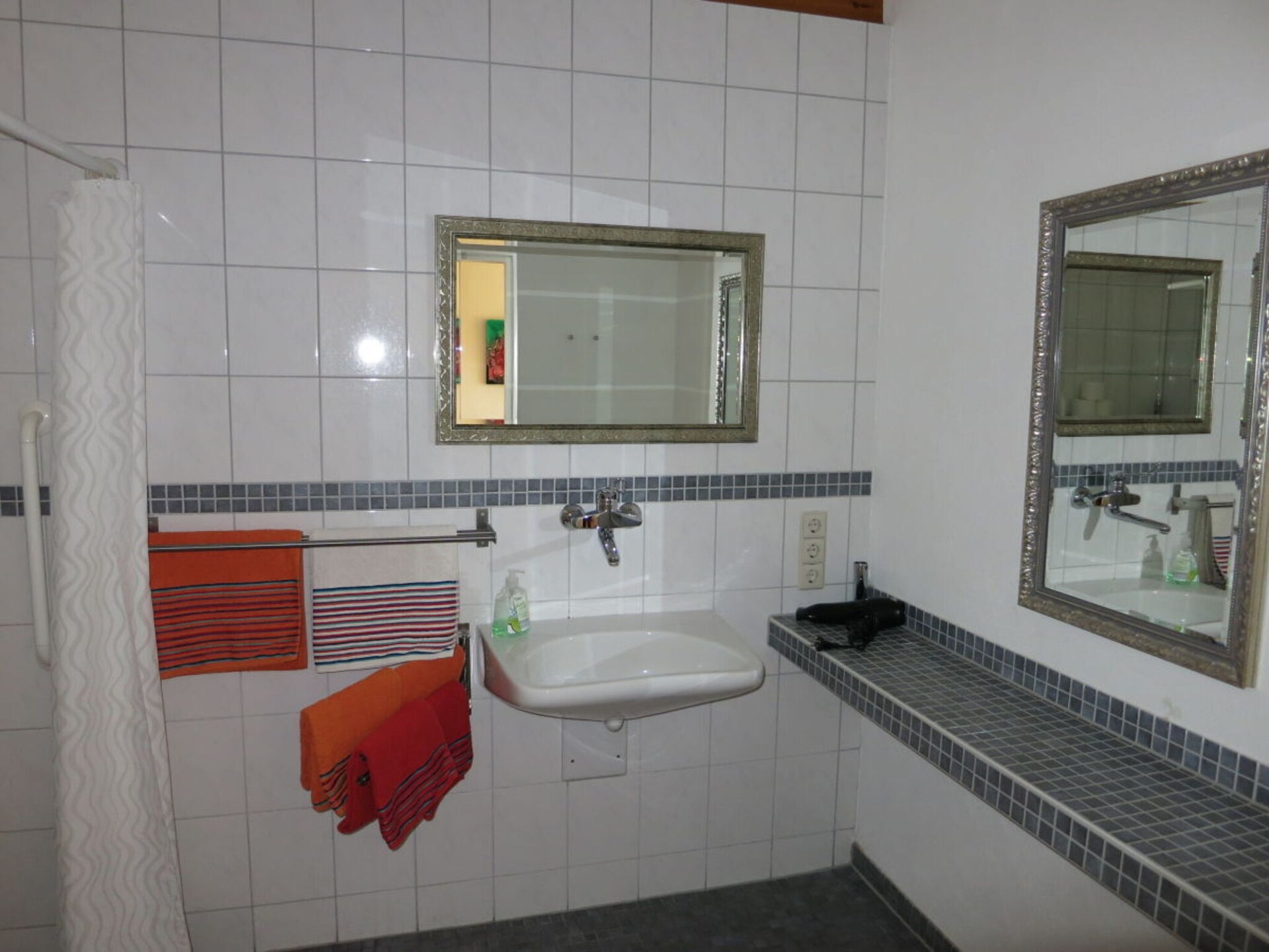 Op 1,0 km van het centrum: rustig vakantiehuis in Titisee-Neustadt - foto 11