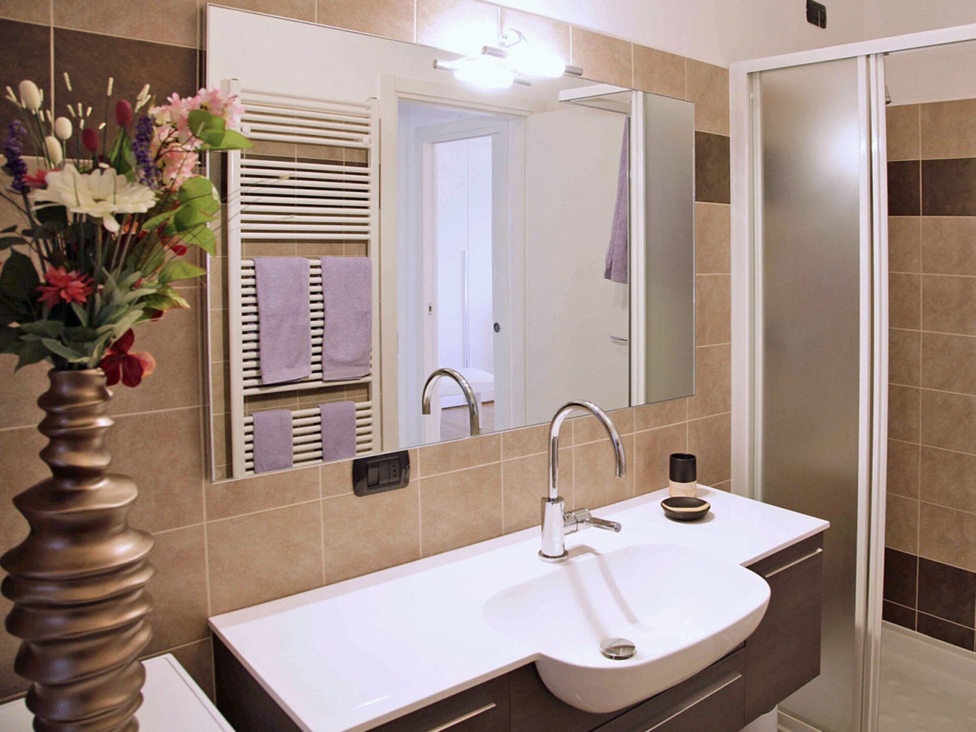 Licht appartement in Menaggio met zwembad en privéterras - foto 12