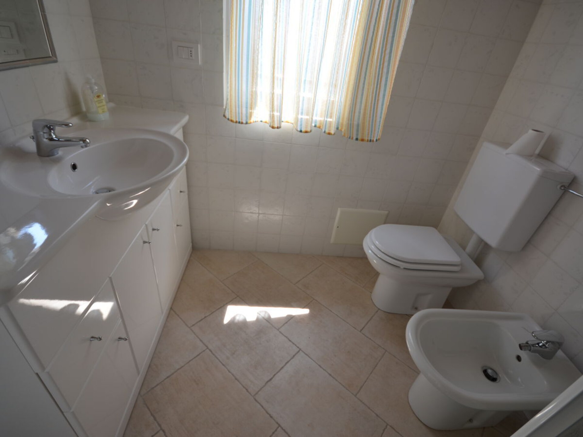 Romantisch appartement aan het Comomeer met zwembad en meerzicht - foto 11