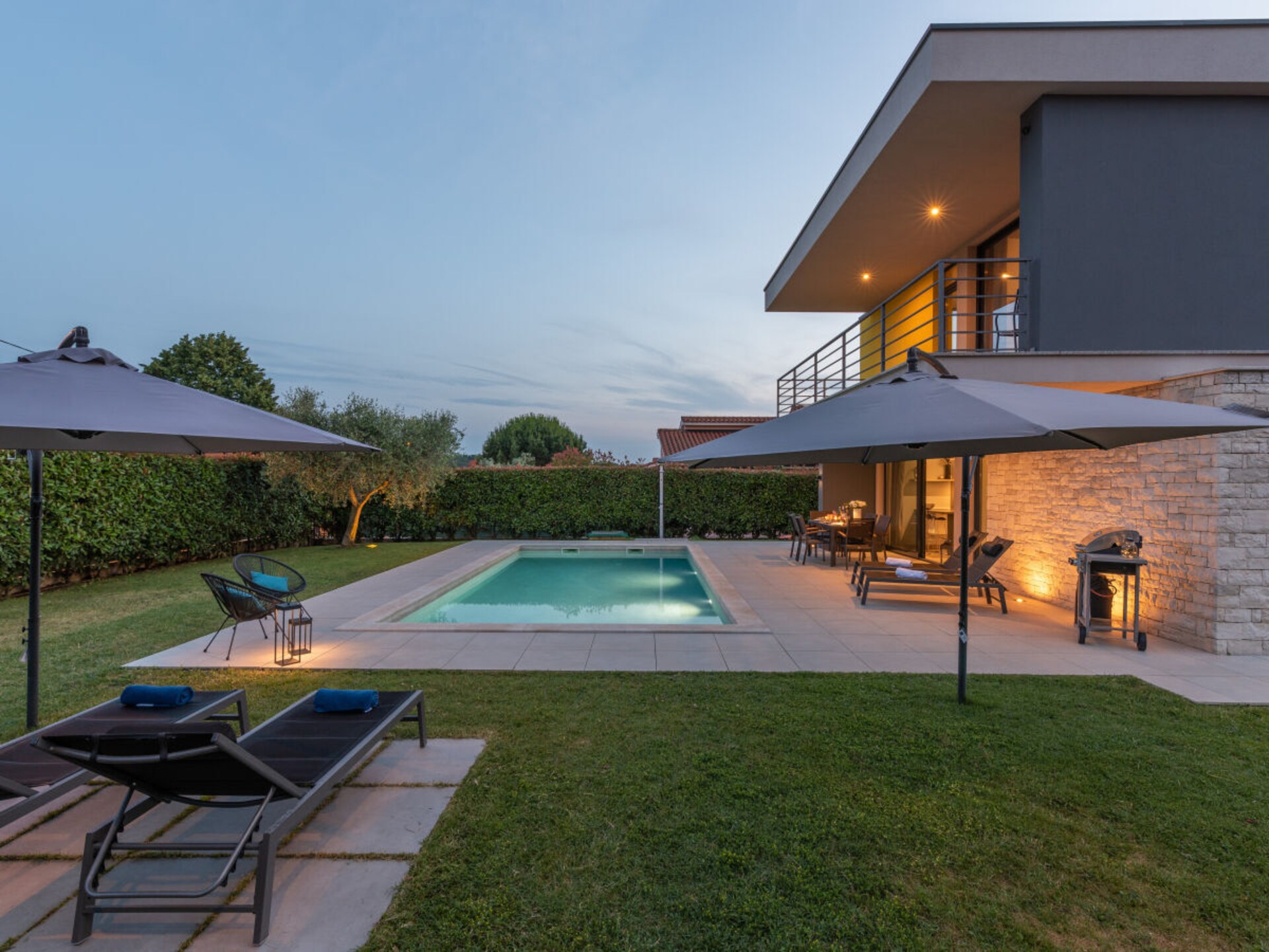 Design villa in Dracevac: 4 personen, 2 slaapkamers, 100m² pure rust - foto 13