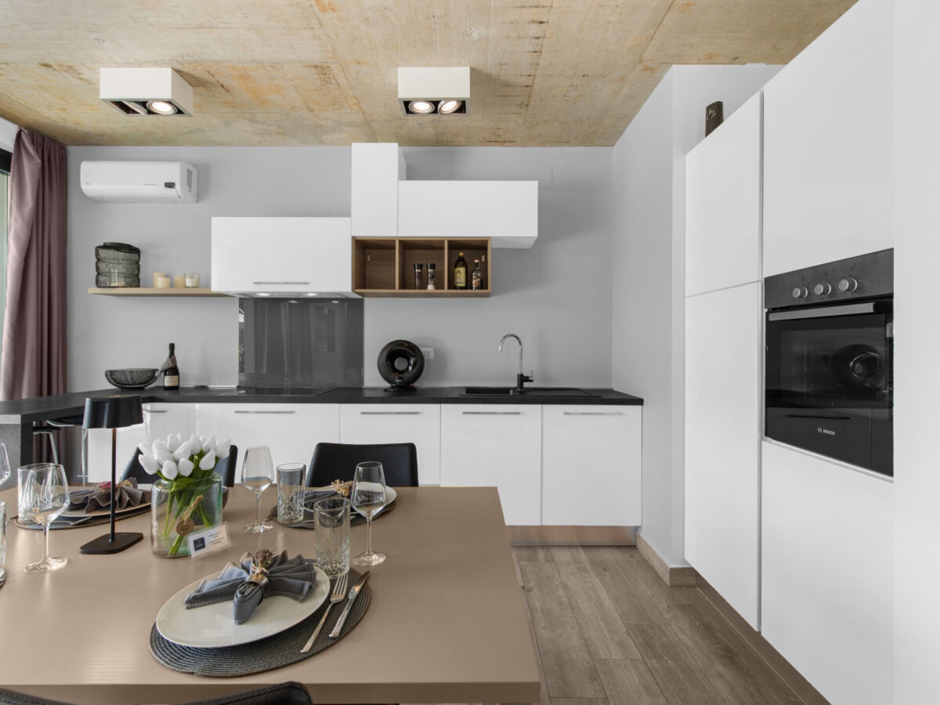 Design villa in Dracevac: 4 personen, 2 slaapkamers, 100m² pure rust - foto 21