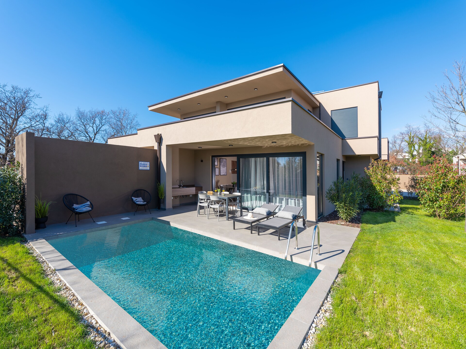 Luxe villa-appartement voor 5 in Novigrad, 500m van strand - foto 1