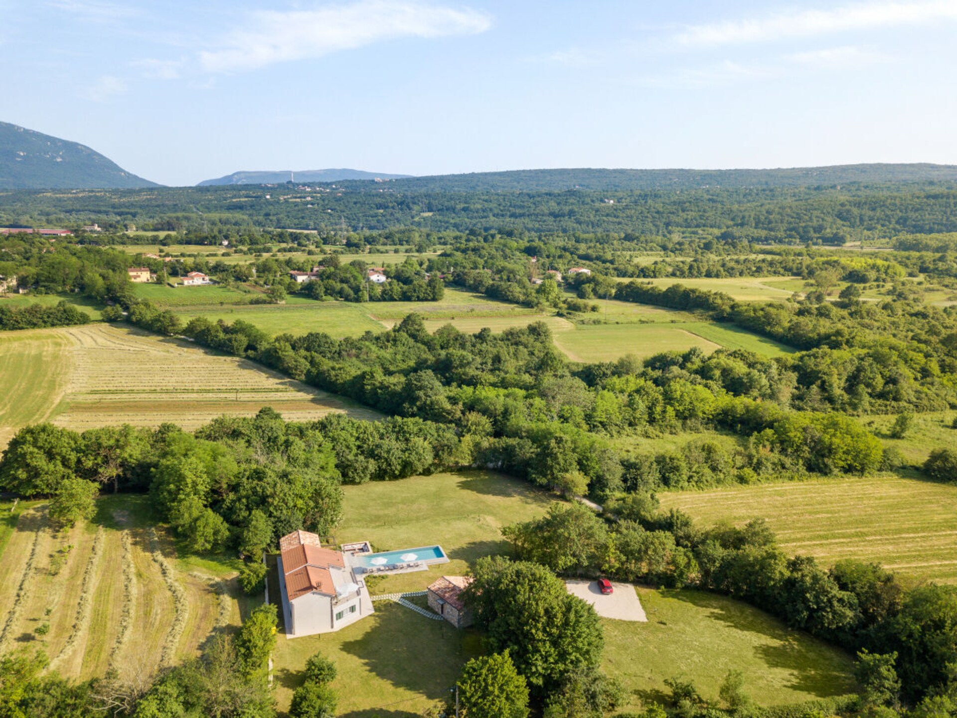 Designvilla met privézwembad, sauna en jacuzzi voor 8 personen bij Kršan - foto 3