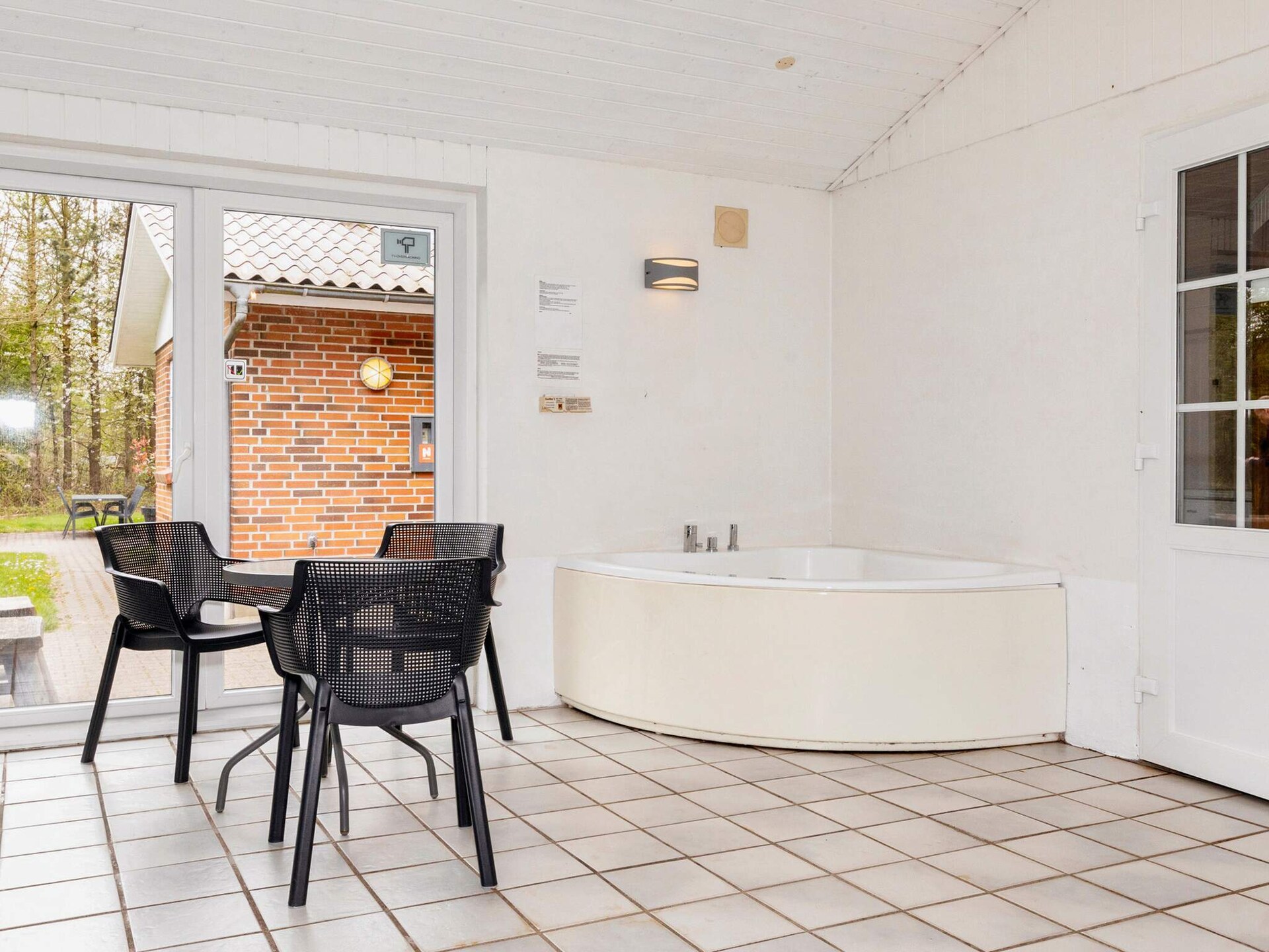 Ruim vakantiehuis in Øster Assels met zwembad, sauna en whirlpool - foto 28