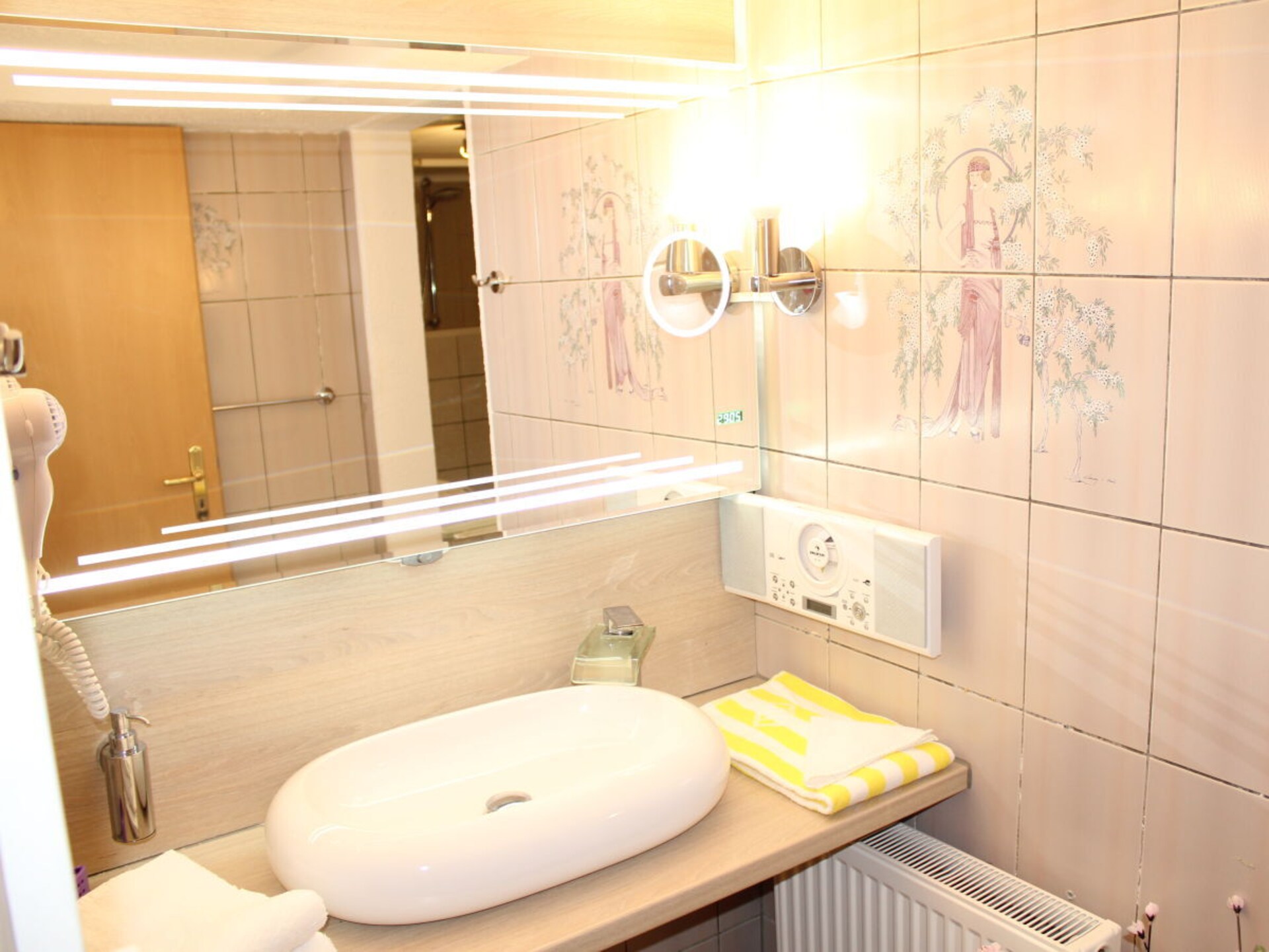 Gerennoveerd vakantiehuis met sauna in centrum Daun, Eifel - foto 16