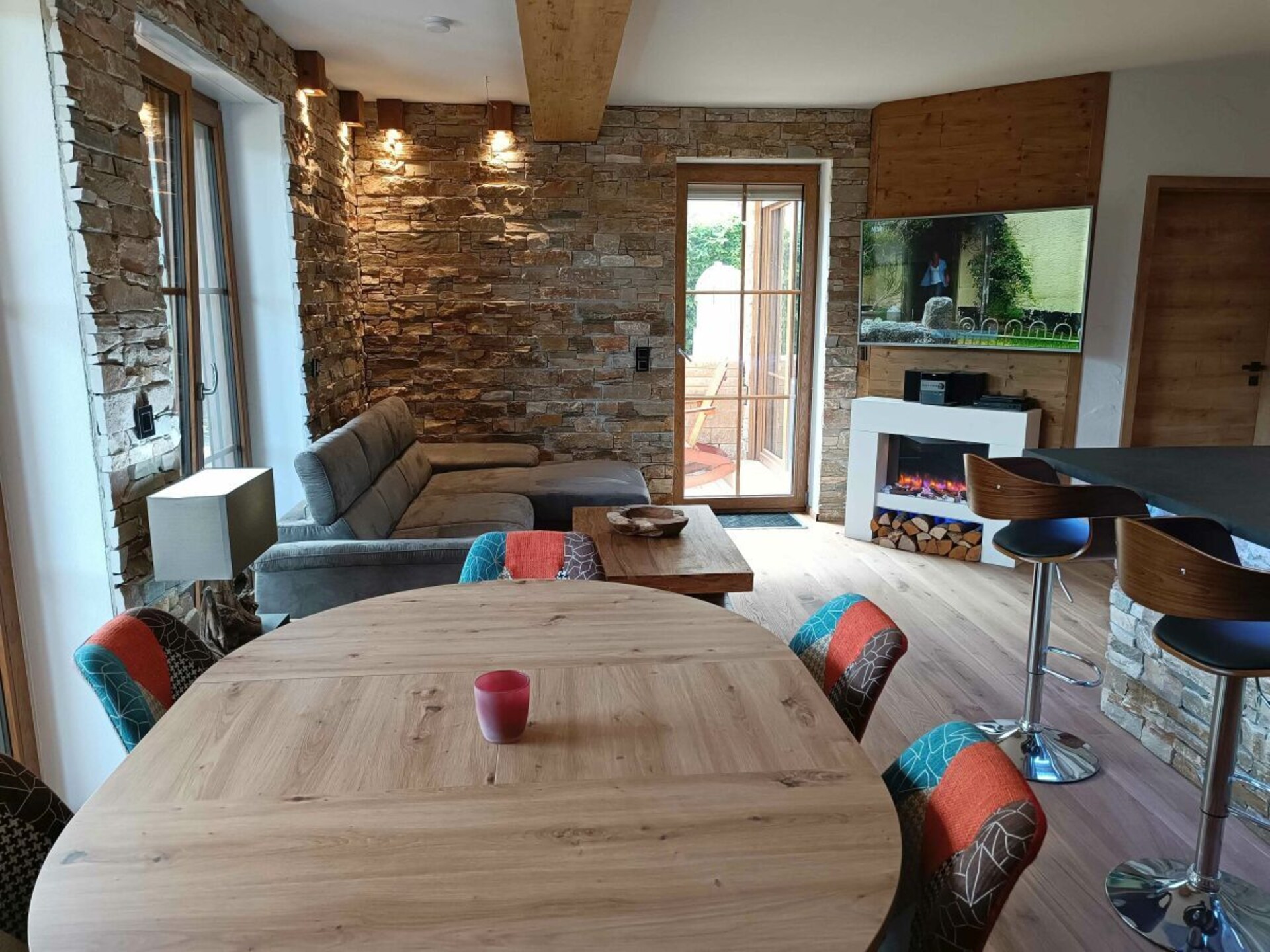 Luxe vakantiechalet met sauna en whirlpools bij het meer van Schalkenmehren - foto 15