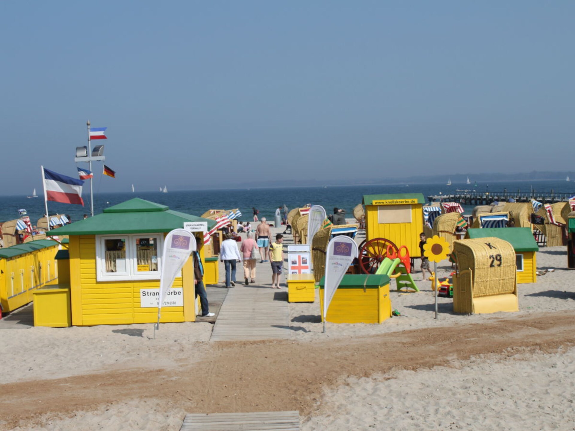 Licht appartement direct aan zee in Travemünde met terras en strandstoel - foto 10