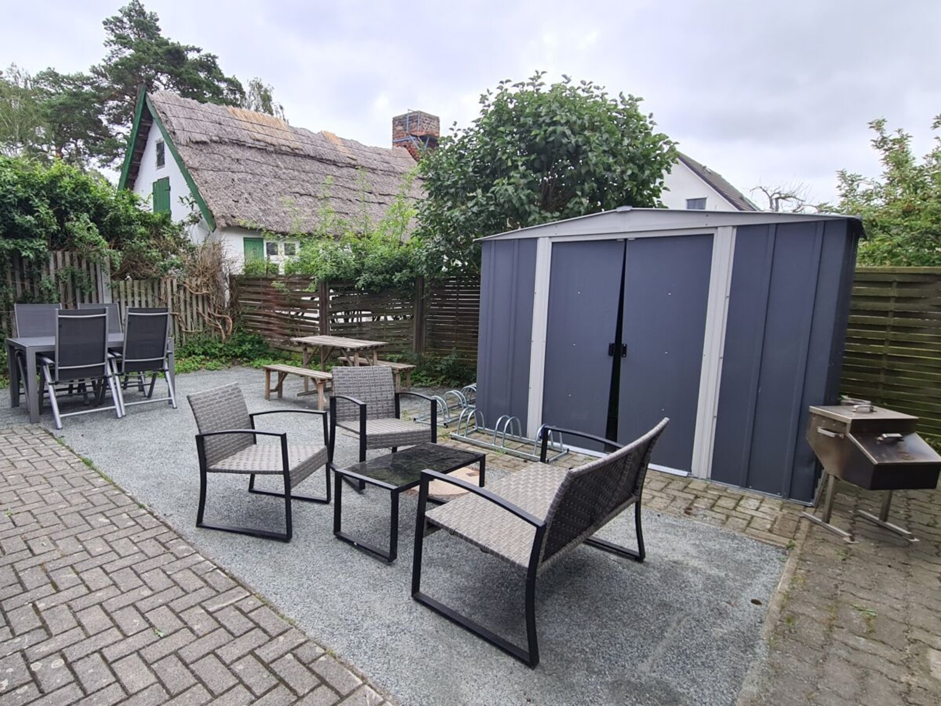 Licht vakantiehuis met terras, 200m van centrum en dicht bij strand - foto 4