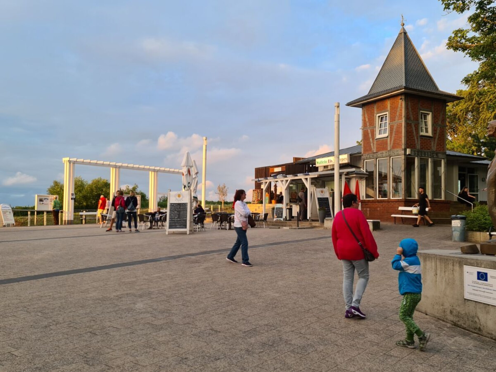 Knus appartement in Koserow, 100m van centrum, met terras & open haard - foto 23