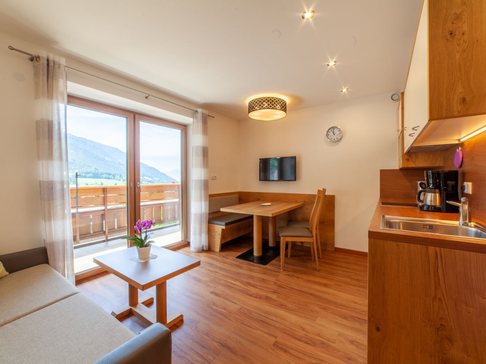 Knus vakantiehuis met panoramisch uitzicht in St. Leonhard, Passeier - foto 13