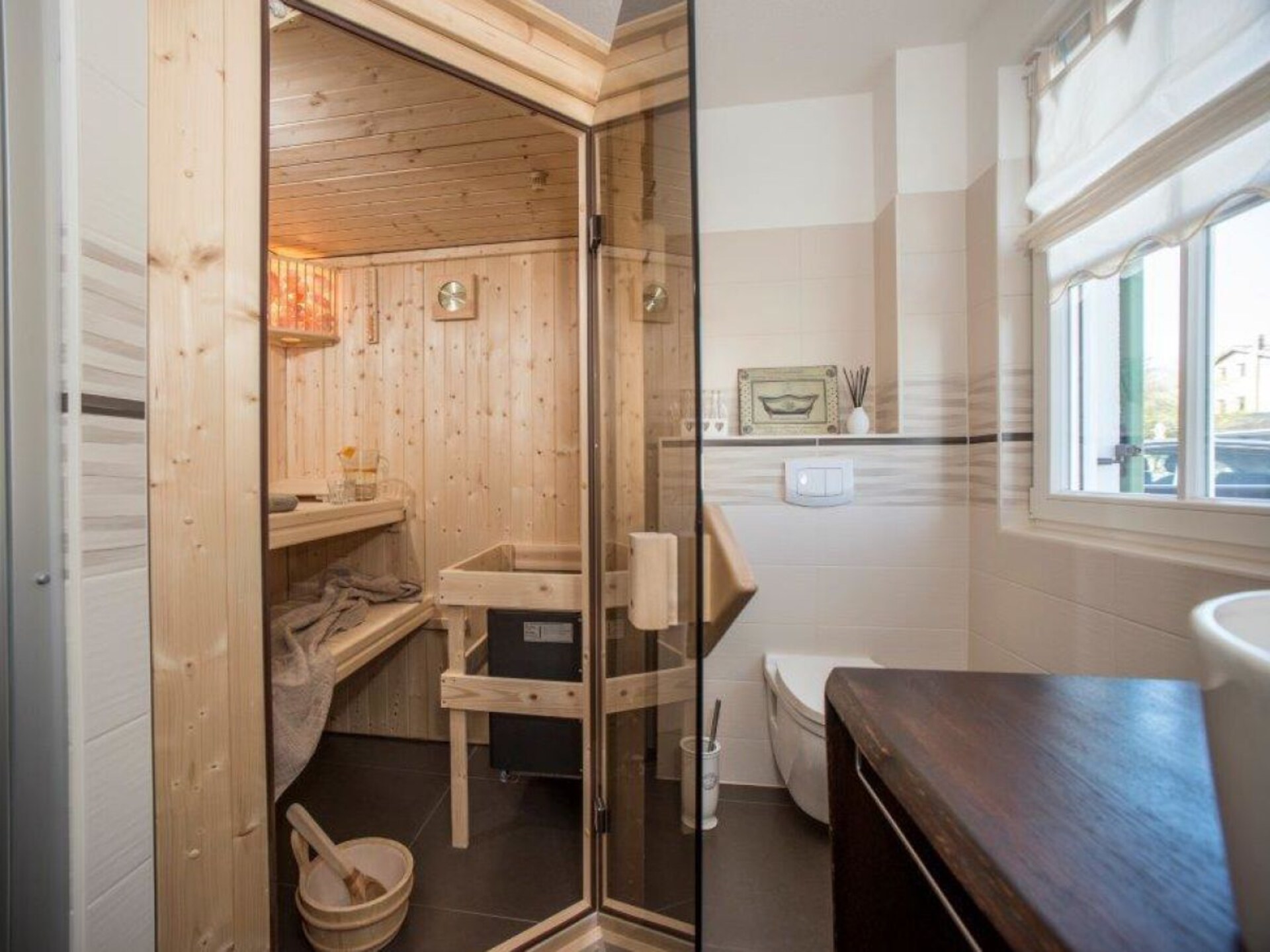 5-sterren vakantiehuis bij de haven van Mursewiek met sauna en open haard - foto 16