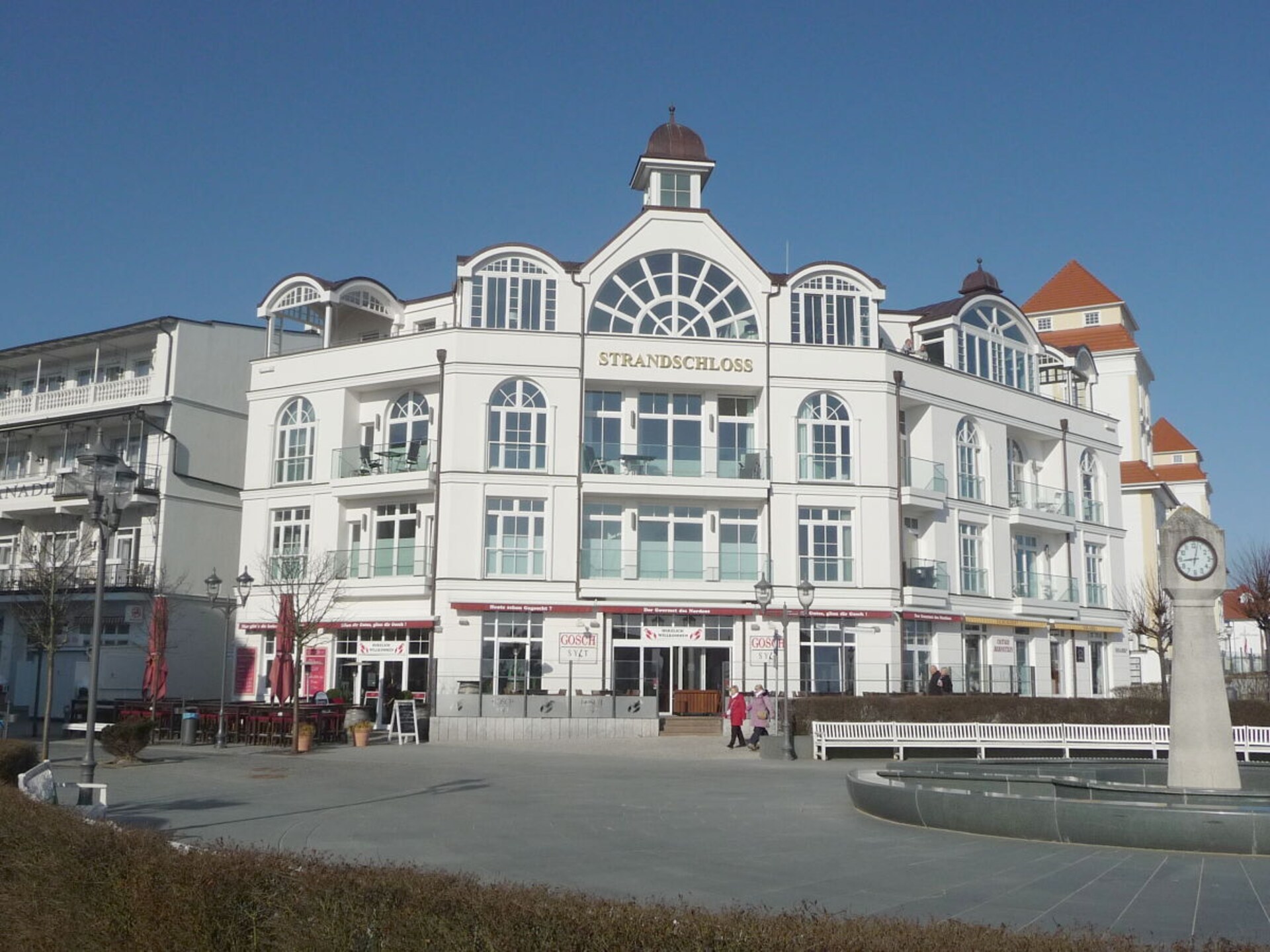 Beach Princess Binz: Vakantiehuis direct aan zee met infraroodcabine - foto 1