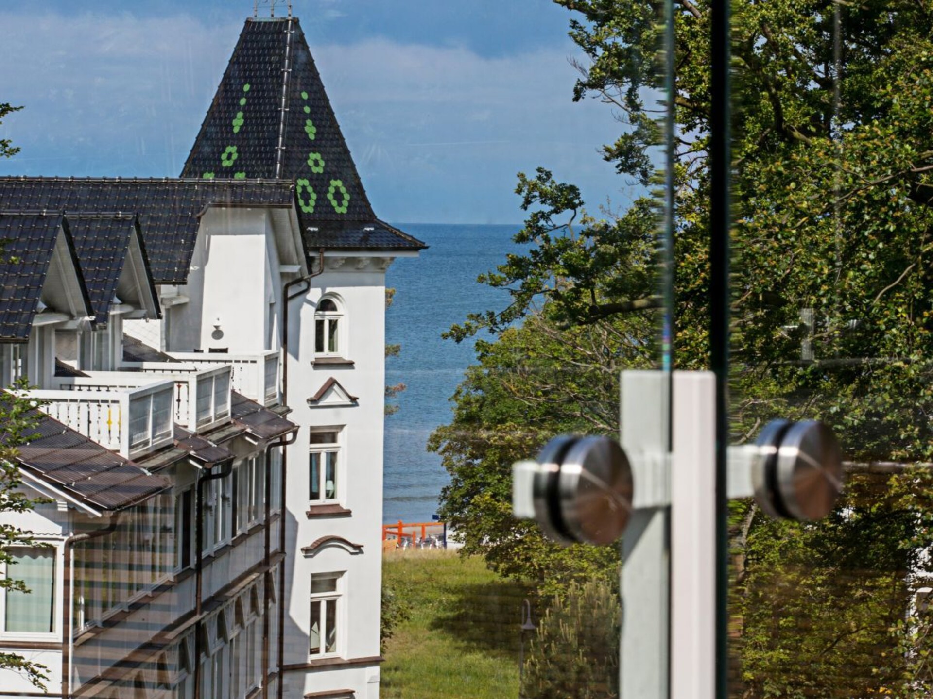Penthouse Binz: zeezicht, sauna, whirlpool & zwembad op 400m van strand - foto 2