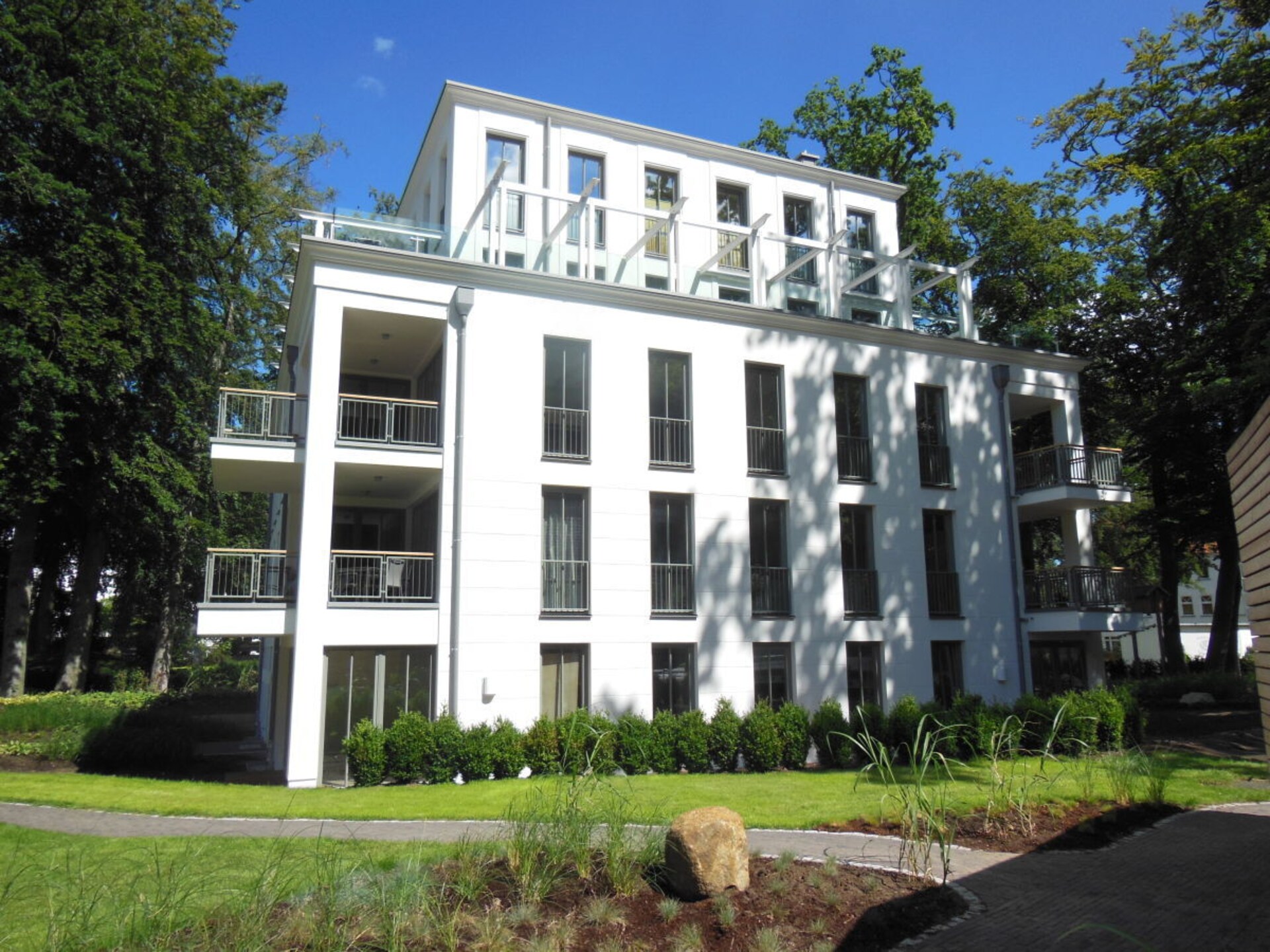 Penthouse Binz: zeezicht, sauna, whirlpool & zwembad op 400m van strand - foto 4