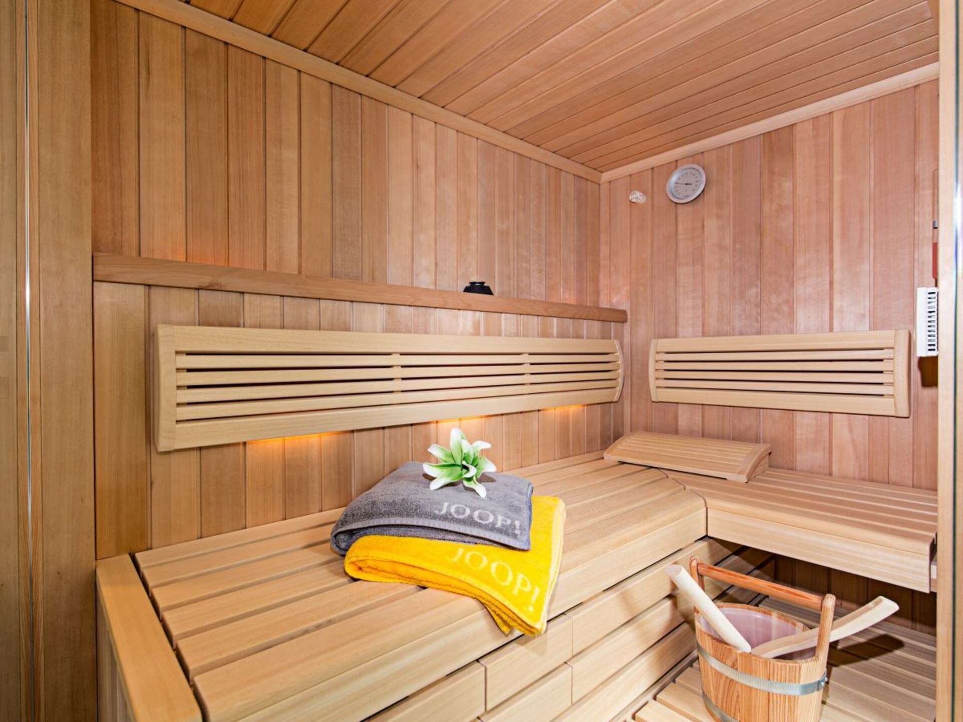 Penthouse Binz: zeezicht, sauna, whirlpool & zwembad op 400m van strand - foto 17