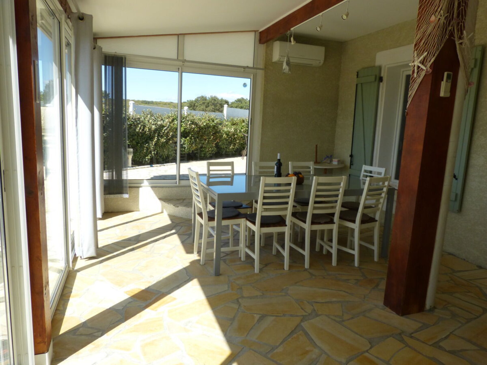 Ruim vakantiehuis met zeezicht in St. Pierre-la-mer, 700m van strand - foto 13