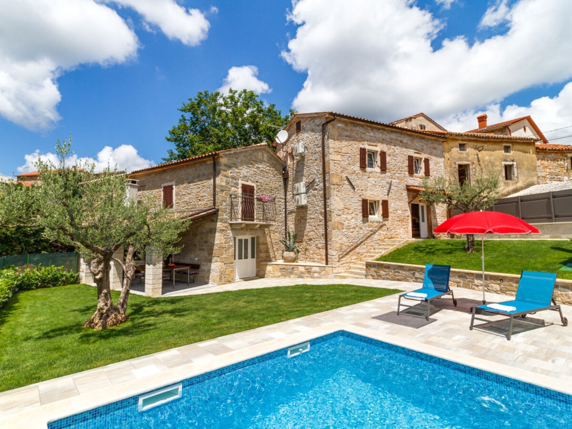 Villa Zoro: Privézwembad en olijfgaard bij Škropeti voor 5 personen - foto 1