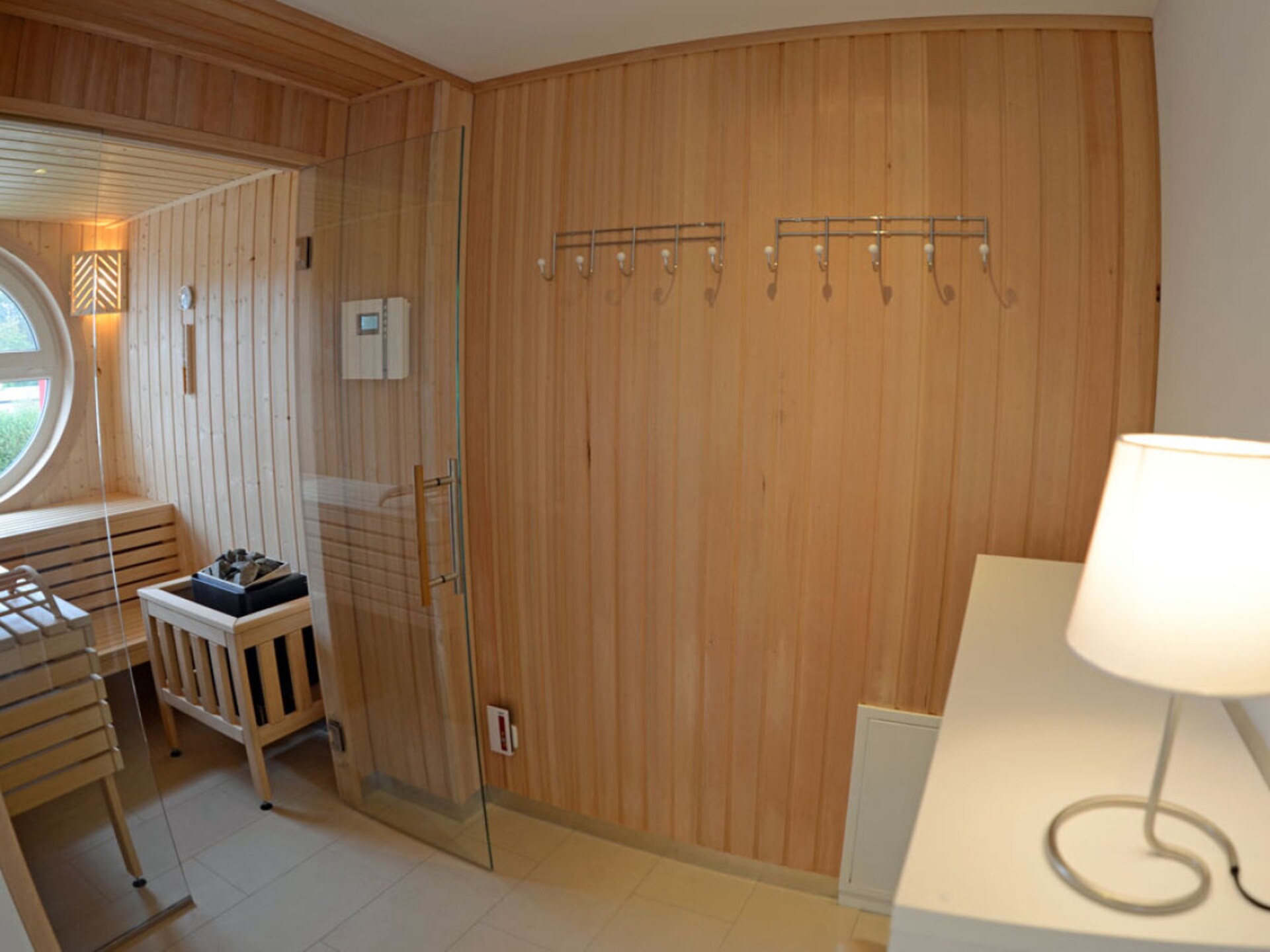 Luxe vakantiehuis Breege met sauna, op 800 meter van het strand - foto 20