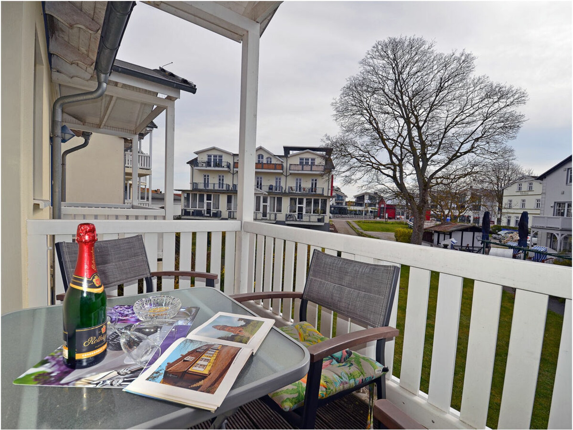 Knus appartement op 50 meter van het zandstrand in Glowe - foto 17