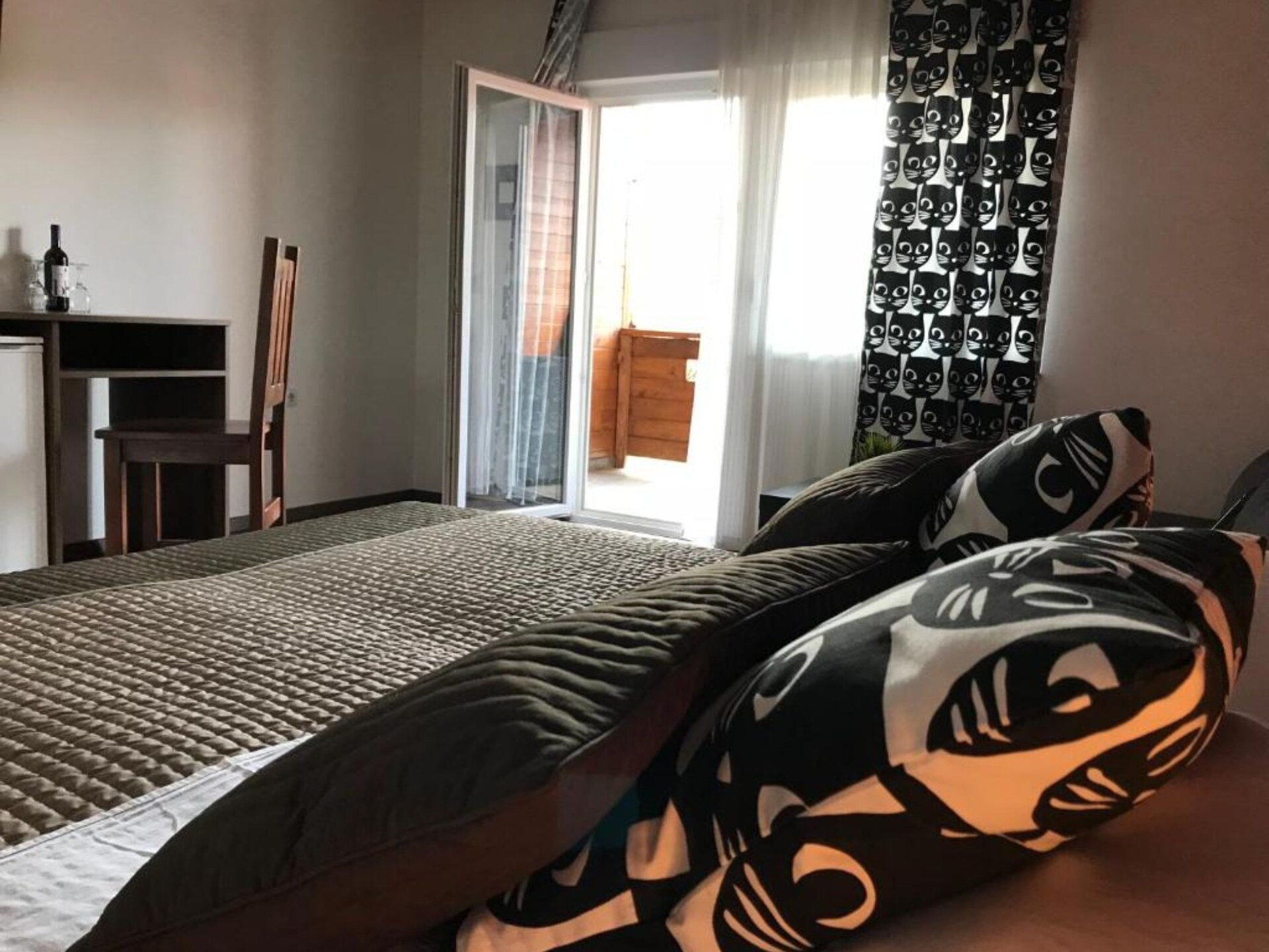 Sfeervol appartement met terras en zwembadzicht in Rakovica - foto 7