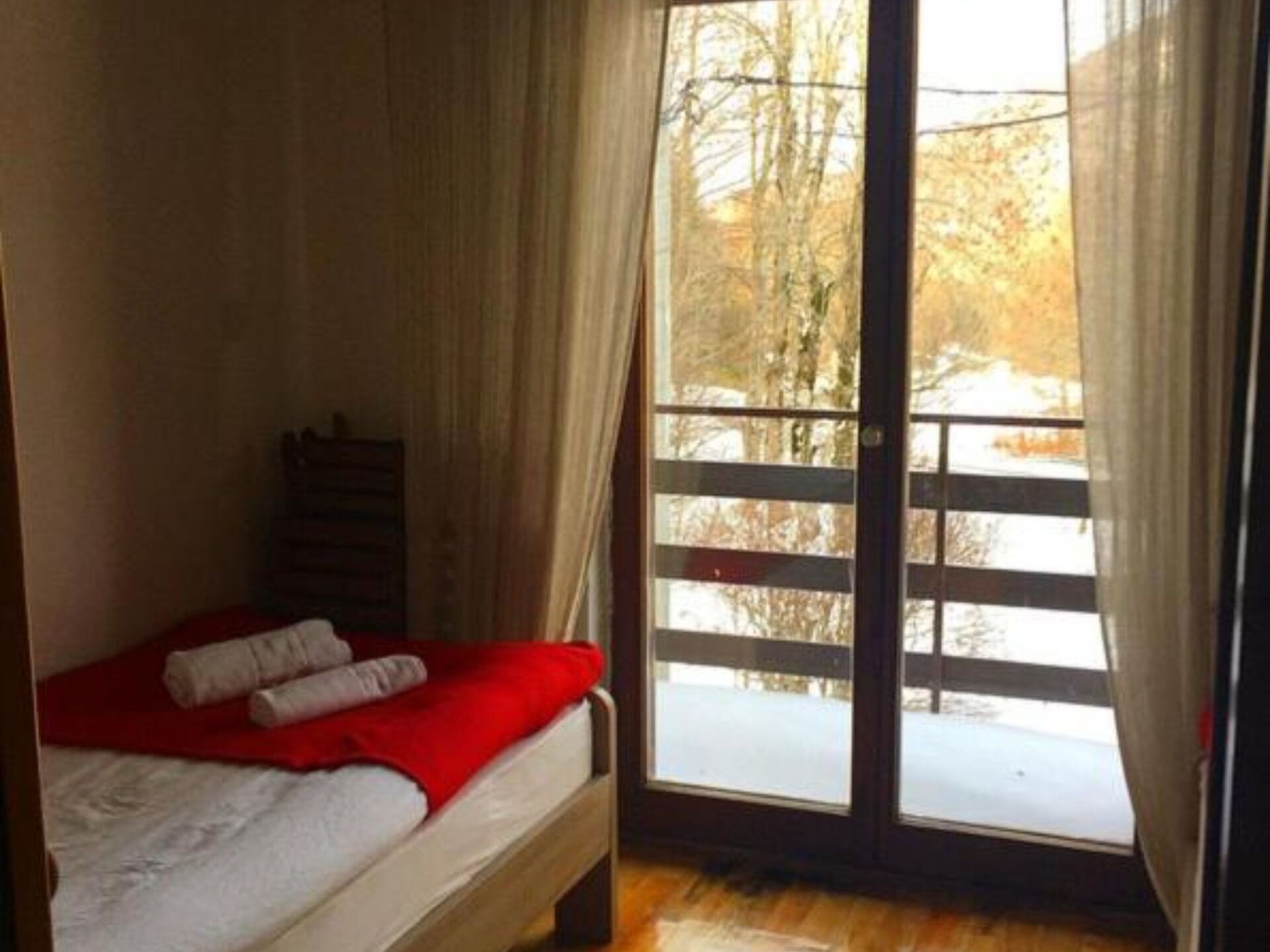 Vrijstaand vakantiehuis met tuin en uitzicht op de Velebit bergen bij Karlobag - foto 6