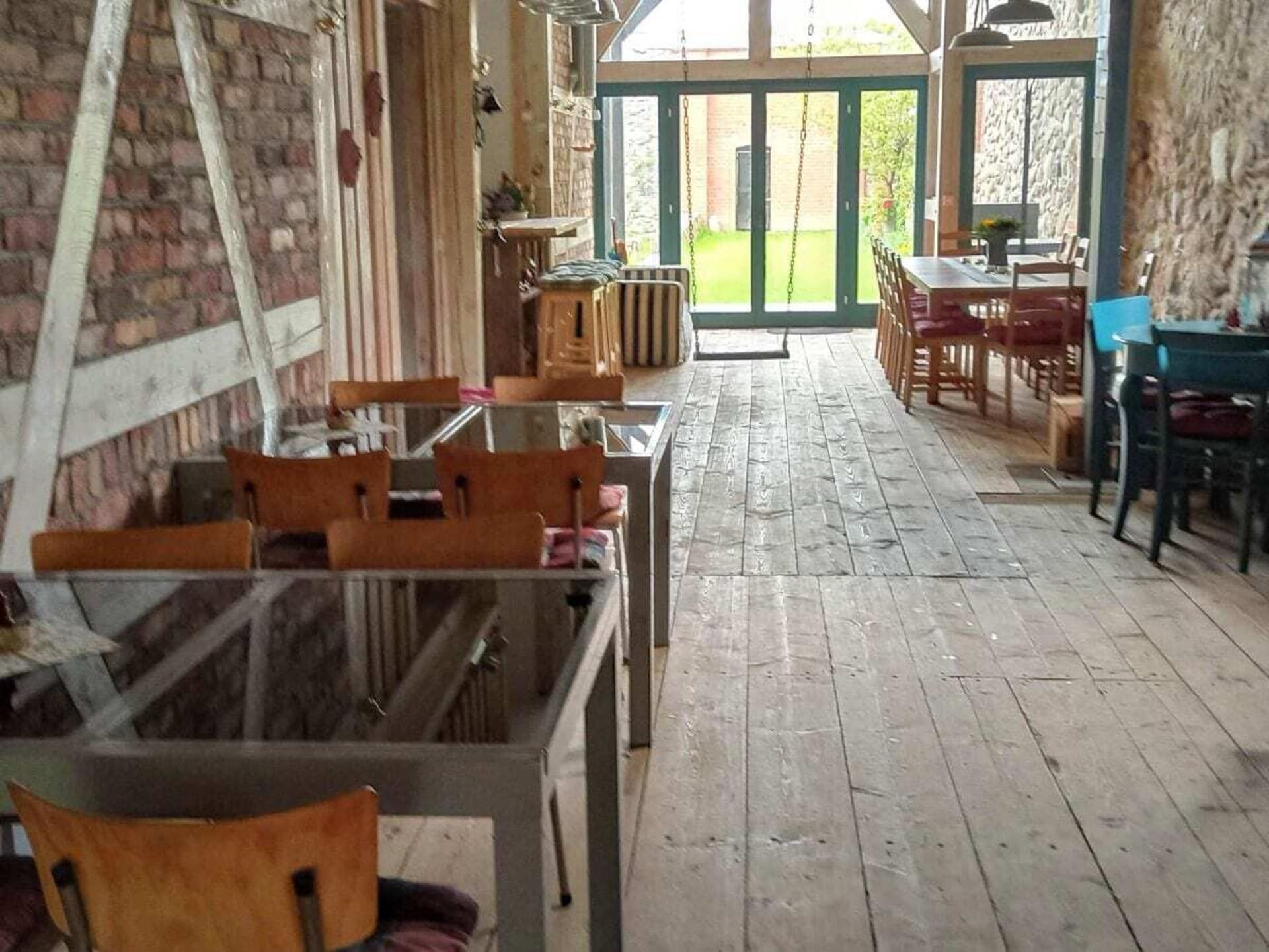 Ruime groepsaccommodatie in historische veldschuur bij Sietow, Mecklenburg - foto 8