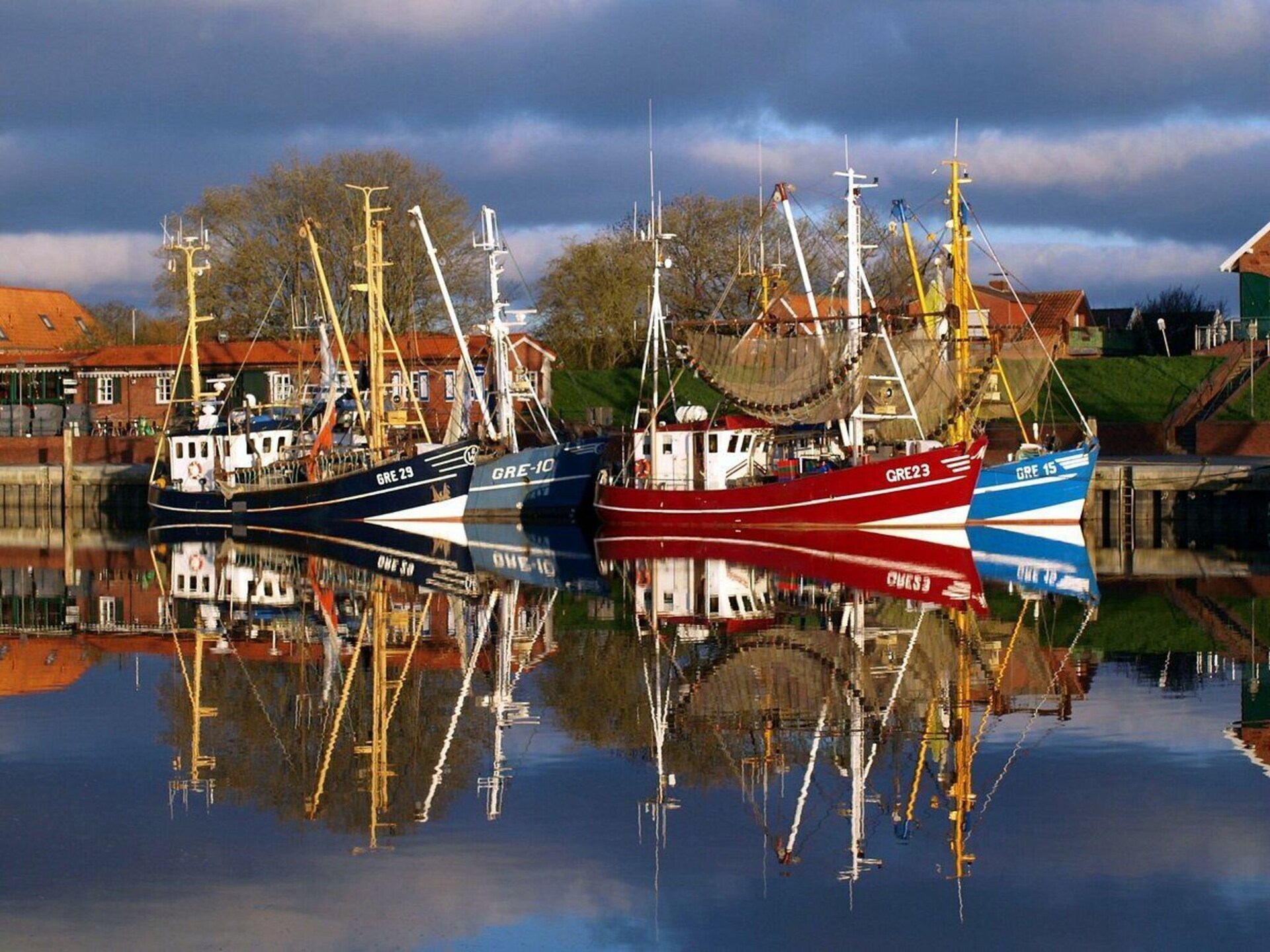 Nieuw Greetsiels vakantiehuis aan het water, vlakbij haven en centrum - foto 28