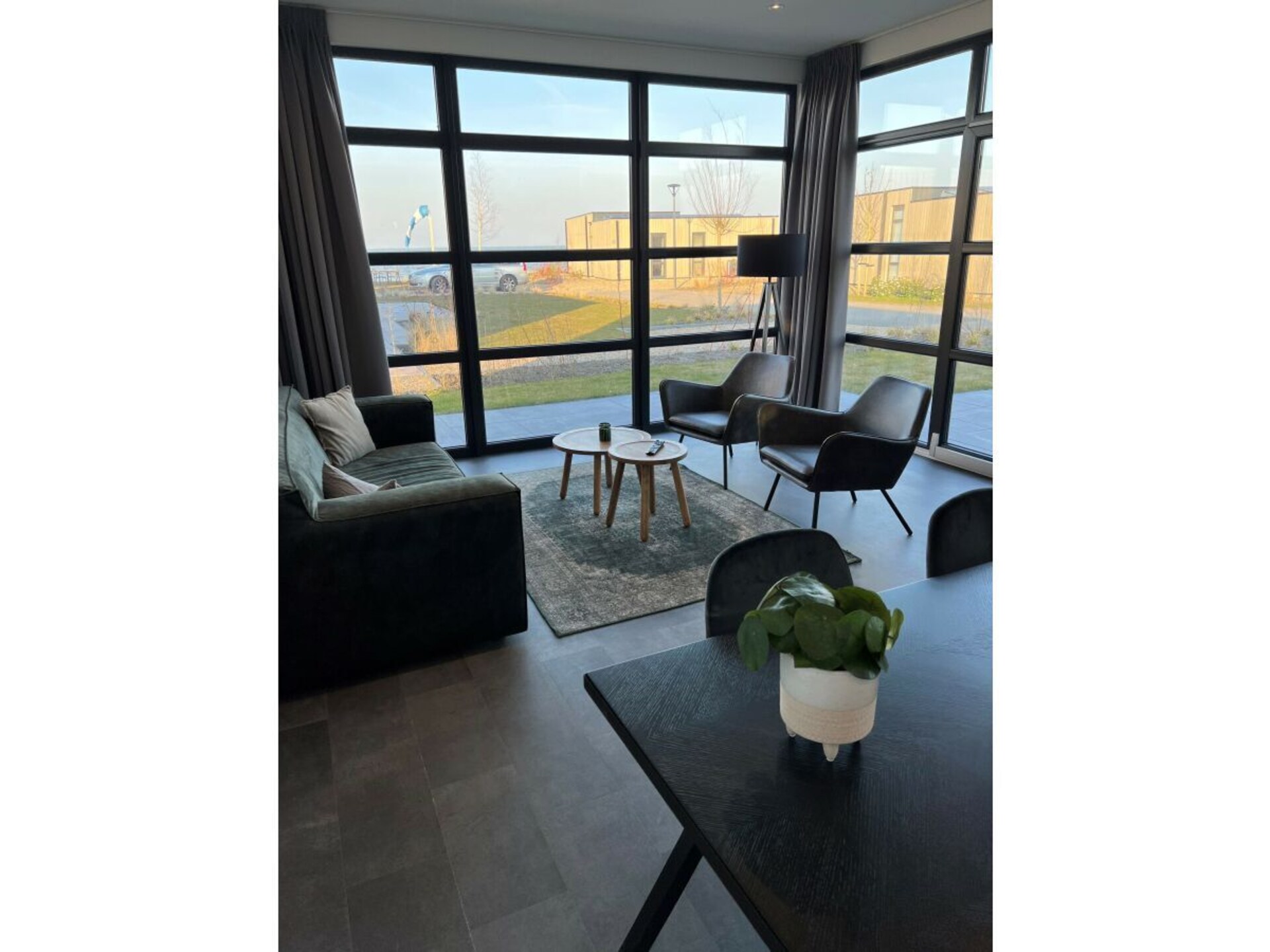 Modern chalet aan het IJsselmeer met airconditioning en hond welkom - foto 5