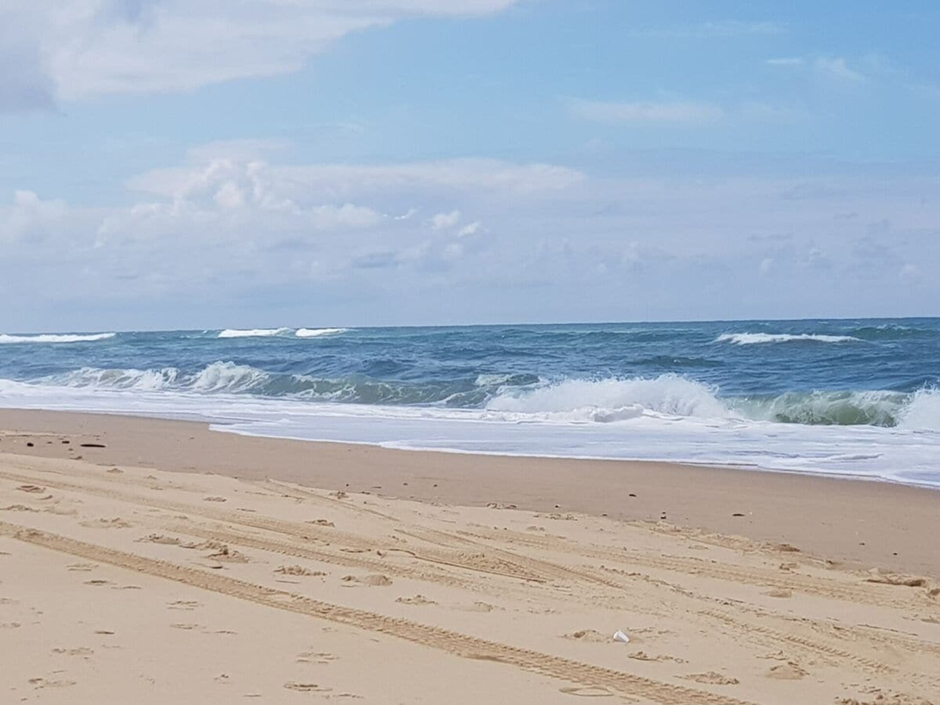 Knus houten vakantiehuis met veranda op 10 minuten van de Atlantische Oceaan - foto 27