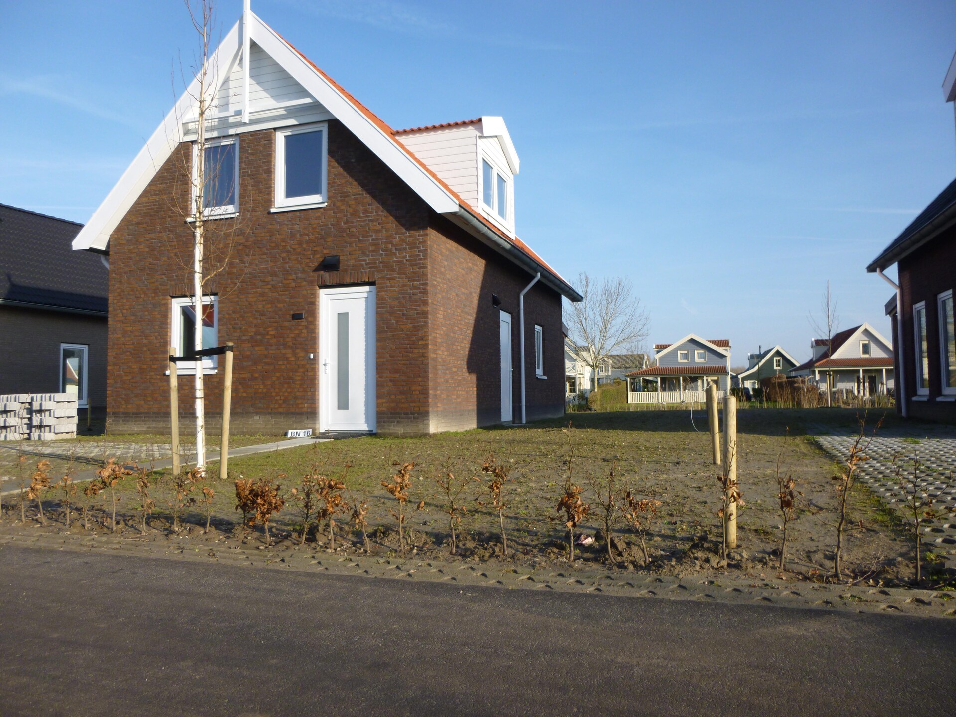 Kuifduiker 122: Vrijstaand vakantiehuis aan het meer in Simonshaven - foto 5