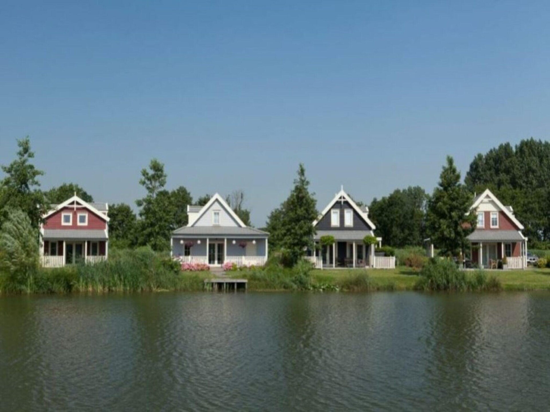 Kuifduiker 122: Vrijstaand vakantiehuis aan het meer in Simonshaven - foto 29