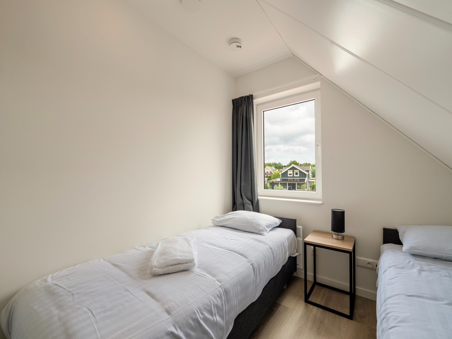 Vrijstaand vakantiehuis aan het meer in Simonshaven, met tuin en strand op loopafstand - foto 25