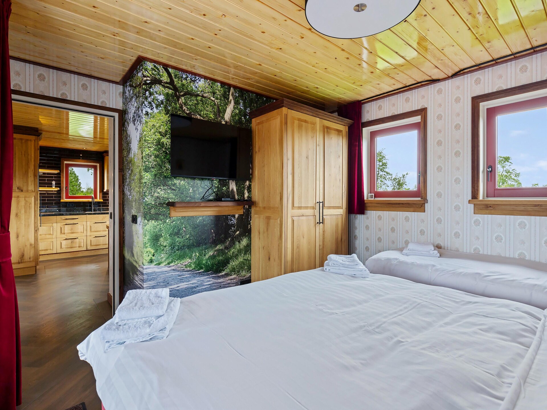 It Simmerhuske: elegant vakantiehuis aan Fries kanaal met oplaadpunten - foto 15