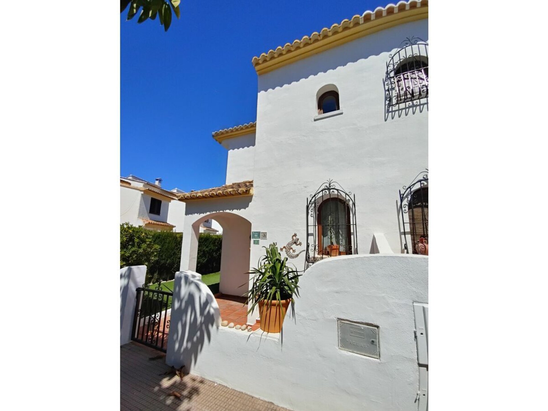 Ibiza-stijl vakantiehuis vlakbij strand Denia met zwembad - foto 3