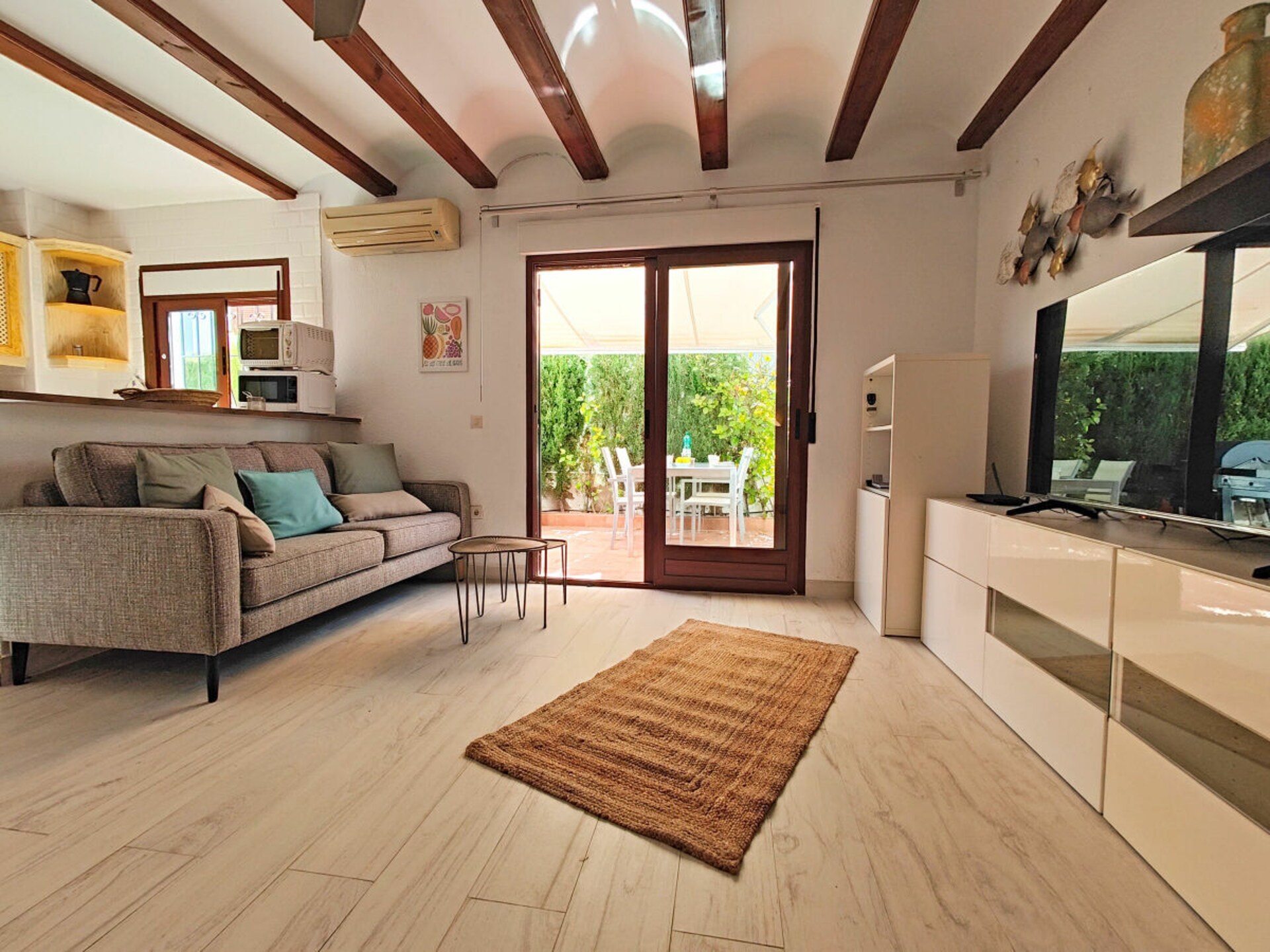 Ibiza-stijl vakantiehuis vlakbij strand Denia met zwembad - foto 13