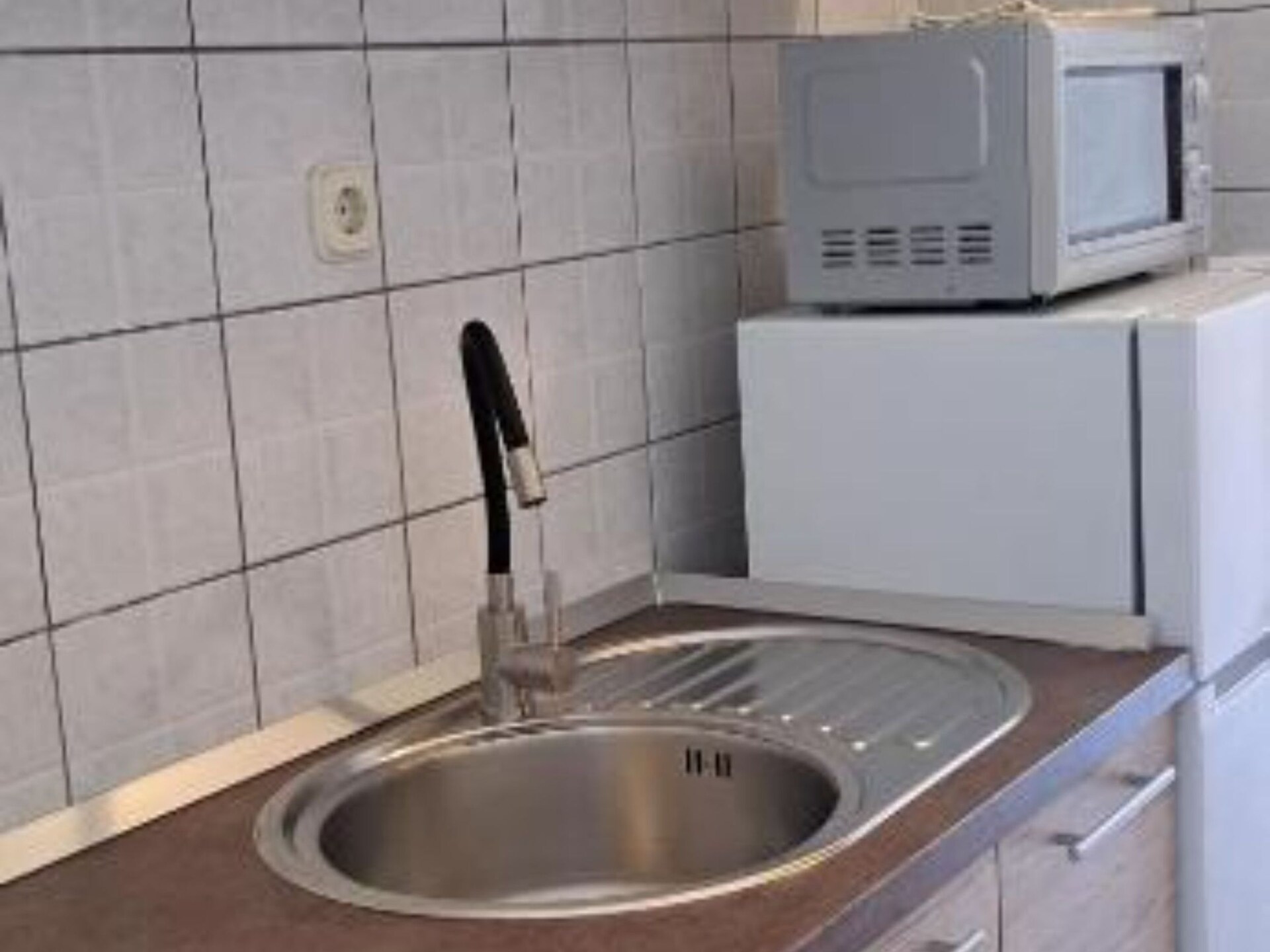 Knus appartement voor 2 met balkon, op 200 meter van het strand in Podaca - foto 3