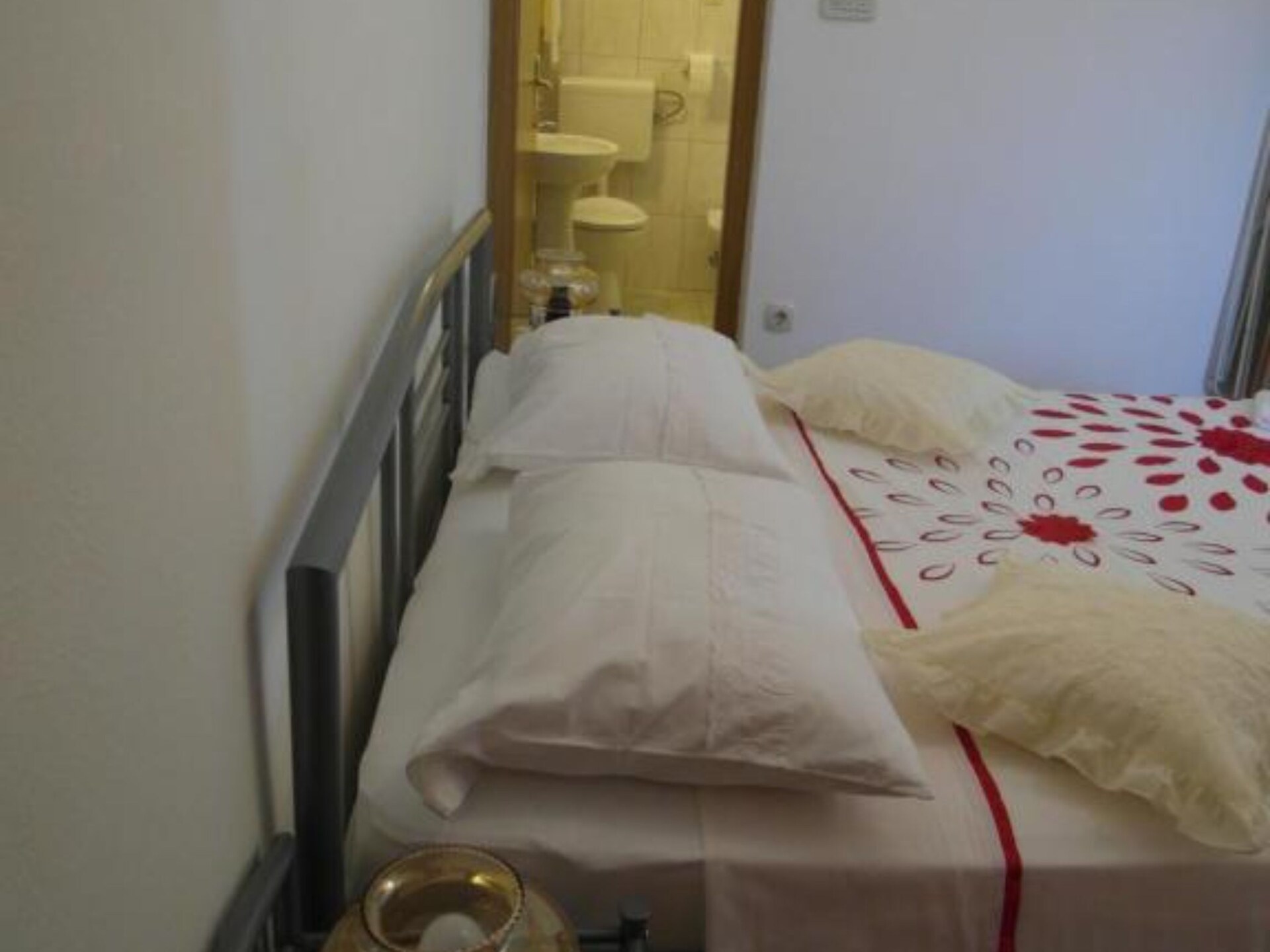 Knus appartement met terras voor 2 in Šibenik, vlakbij strand - foto 7