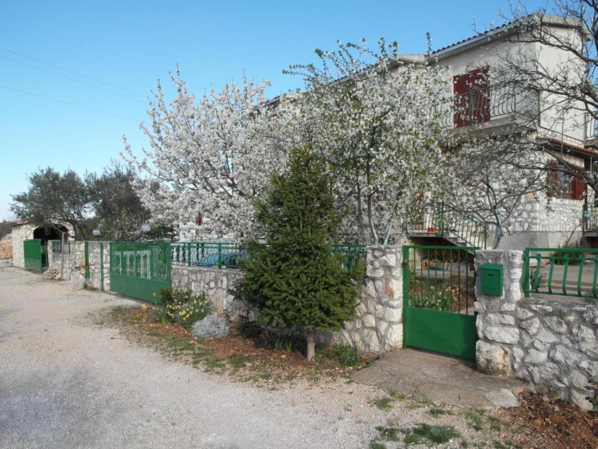 Knus appartement met terras voor 2 in Šibenik, vlakbij strand - foto 17