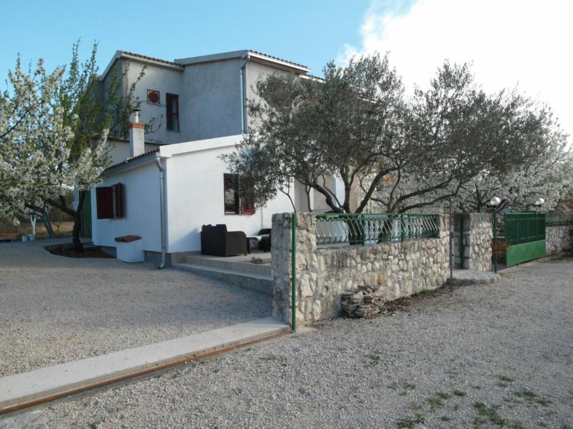 Knus appartement met terras voor 2 in Šibenik, vlakbij strand - foto 14