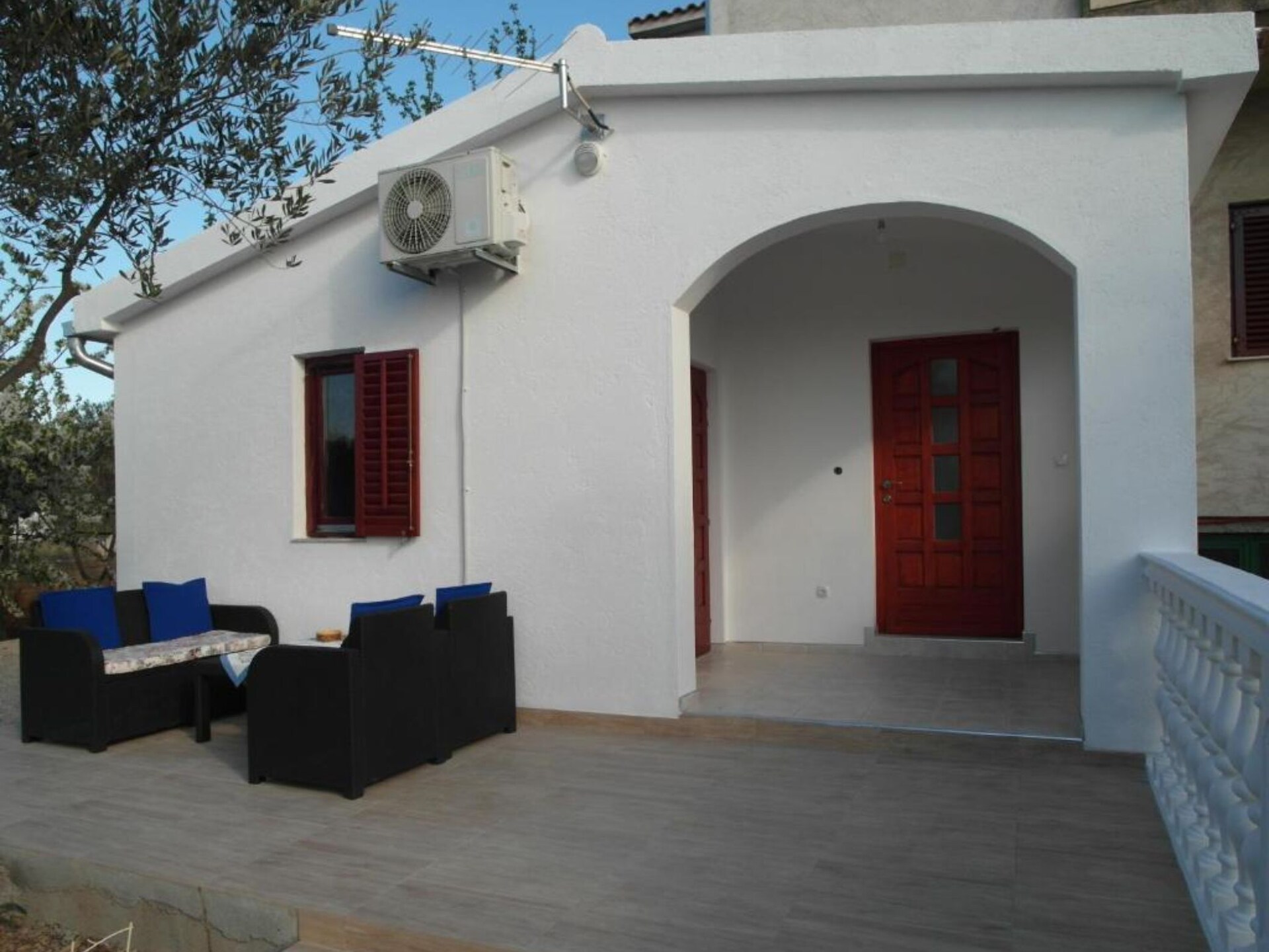 Knus appartement met terras voor 2 in Šibenik, vlakbij strand - foto 24